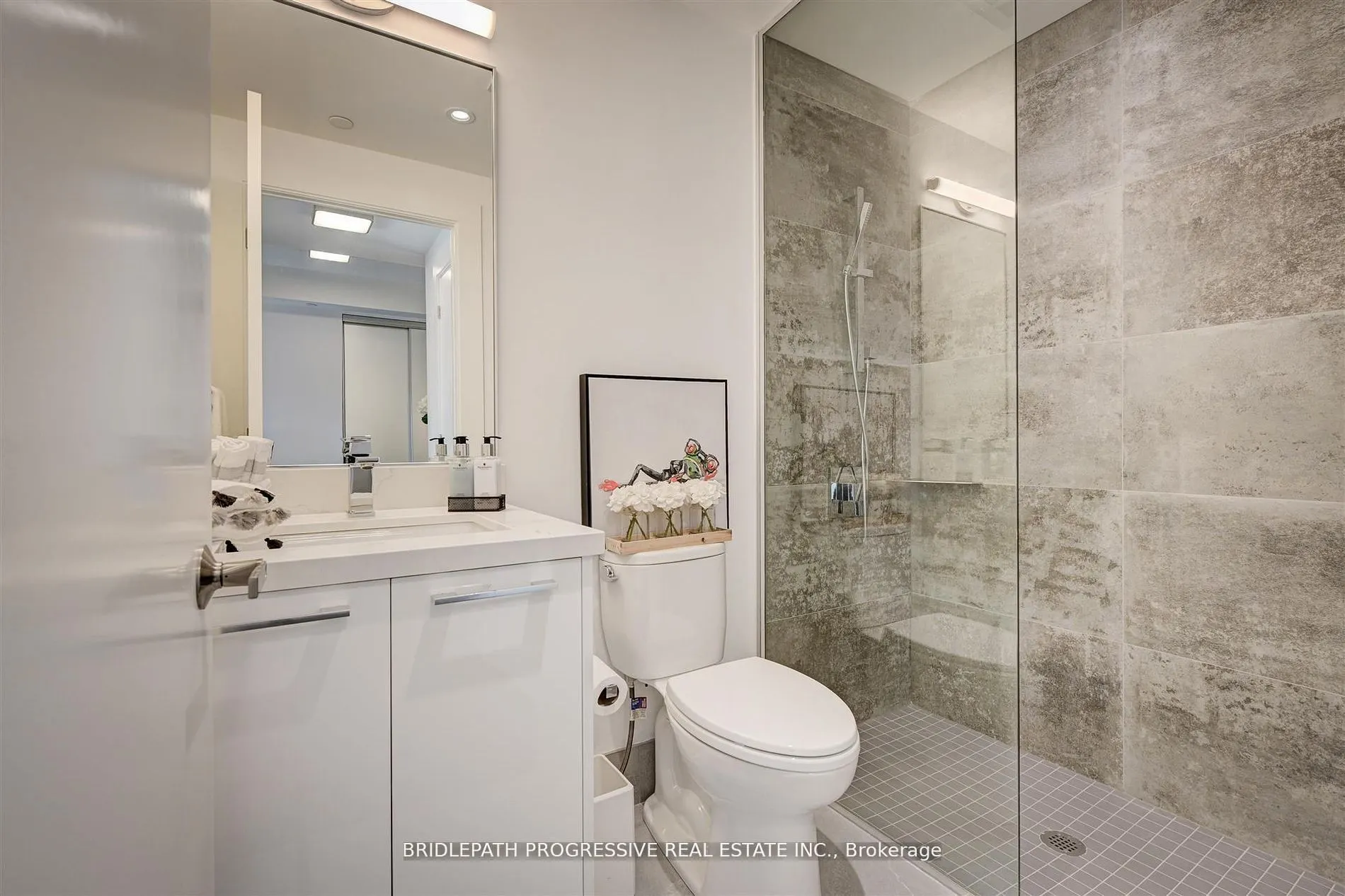 3 Southvale Drive, #401