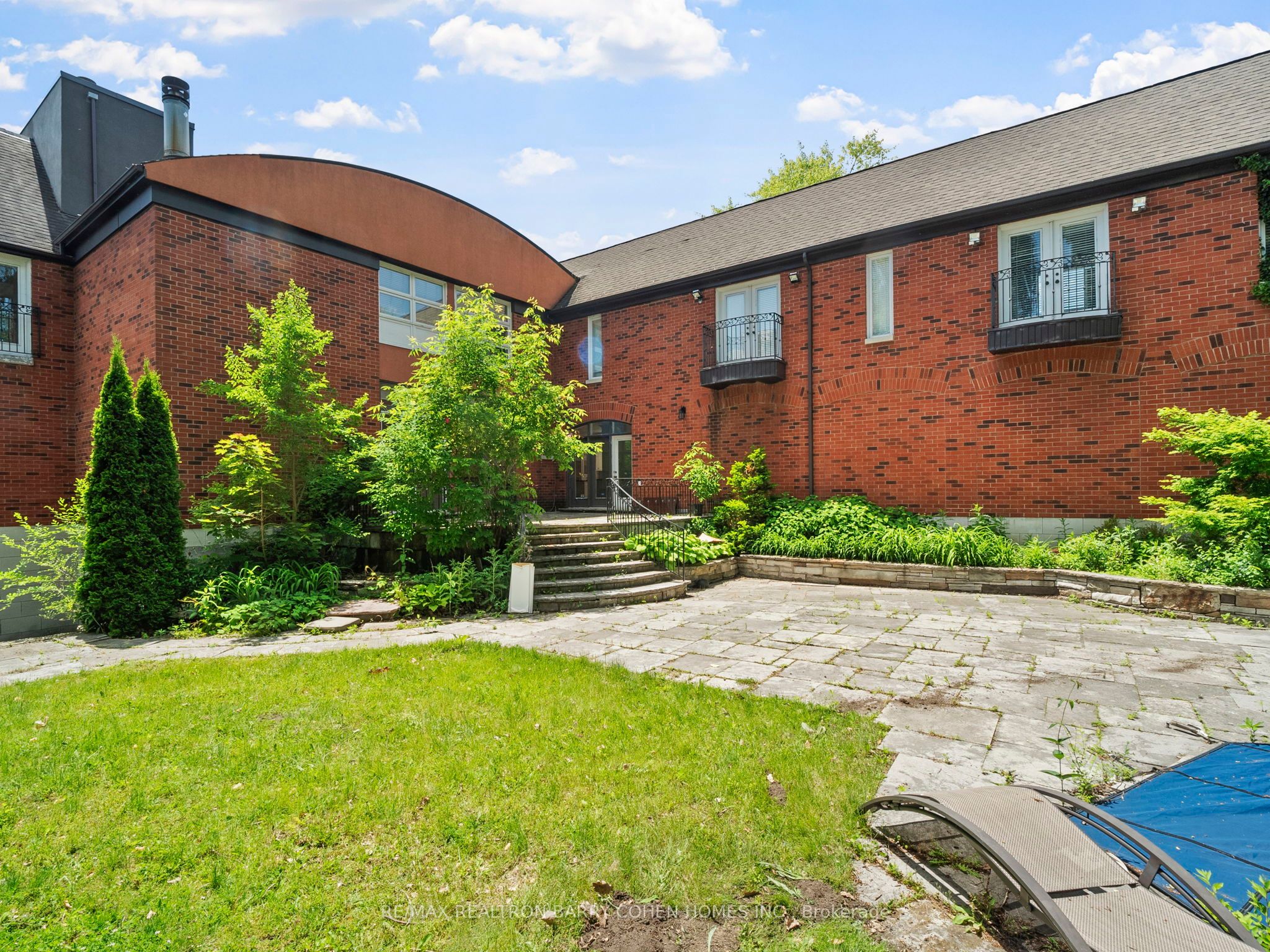 40 Old Colony Road