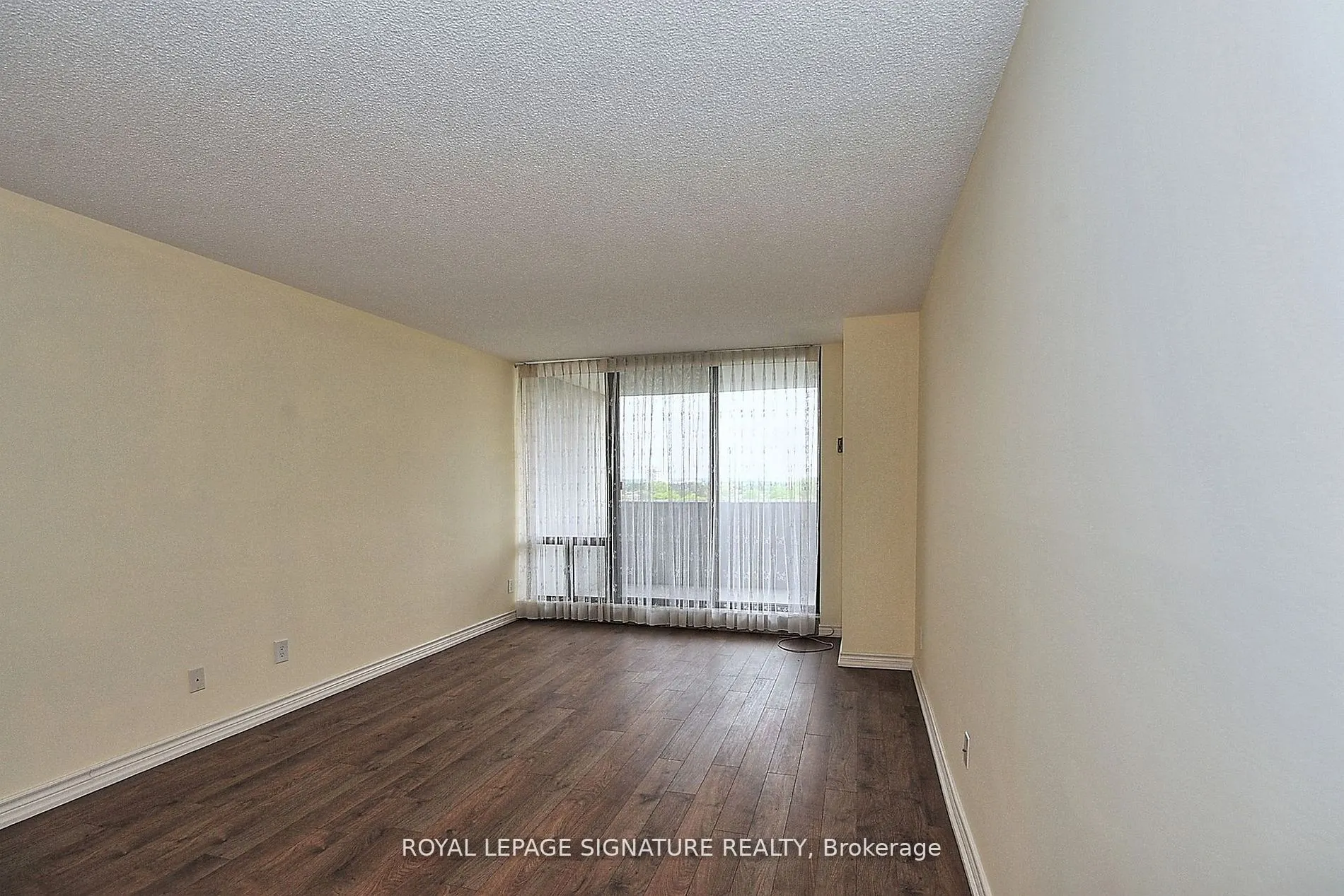 10 Tangreen Court, #702