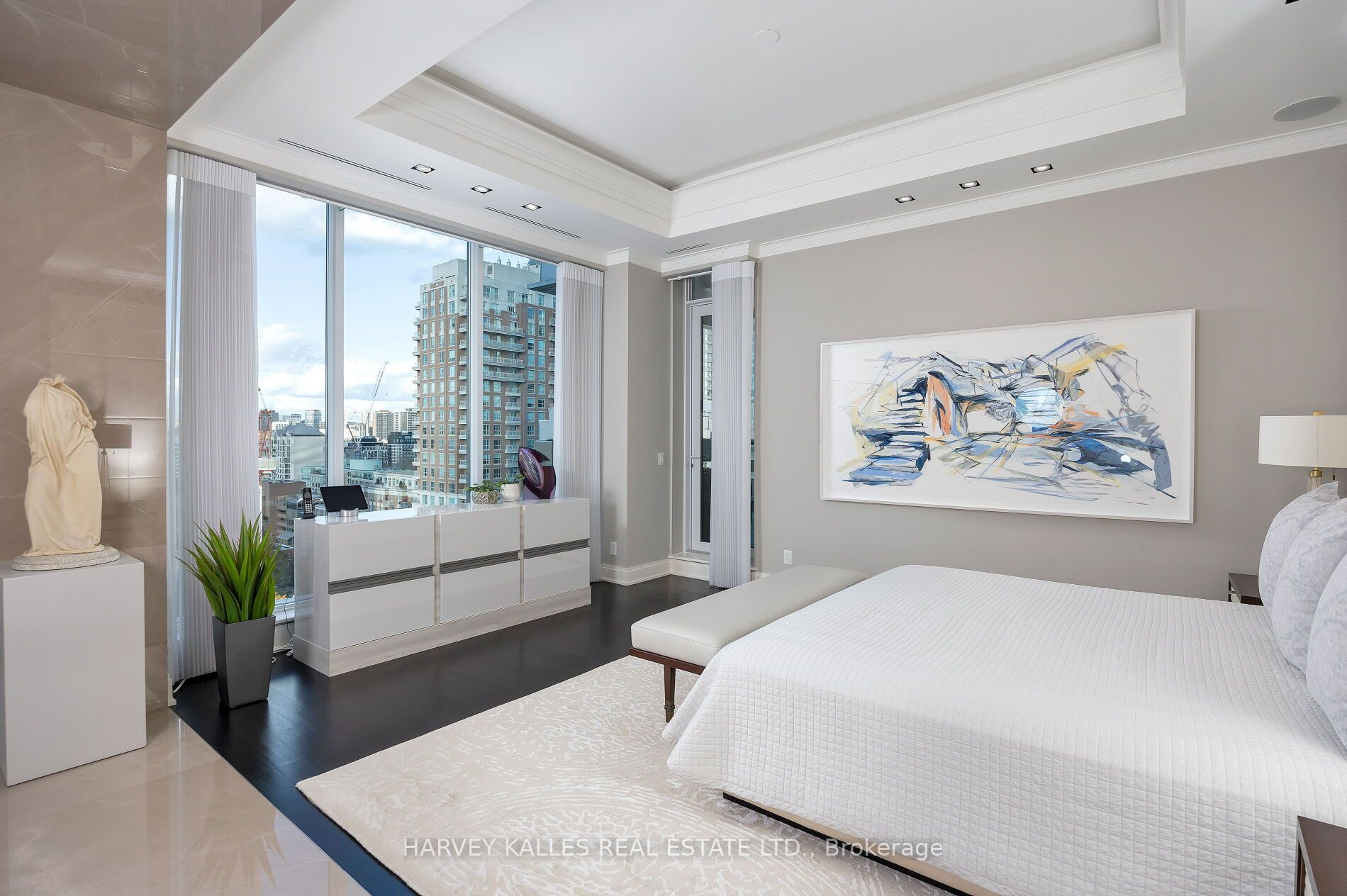 206 Bloor Street W #1501
