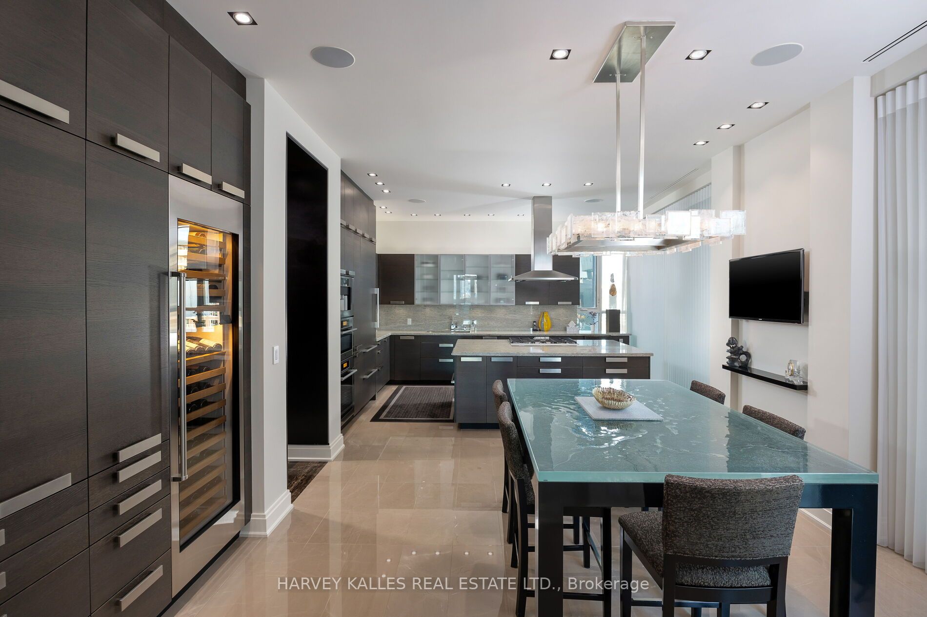 206 Bloor Street W #1501