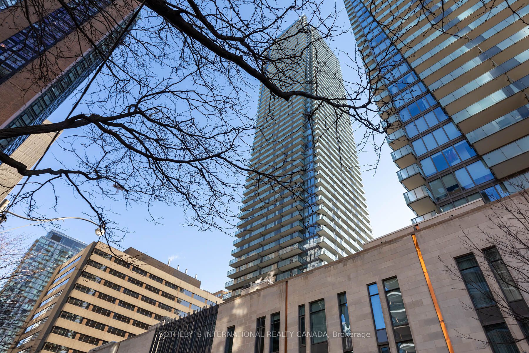 1080 Bay Street #608