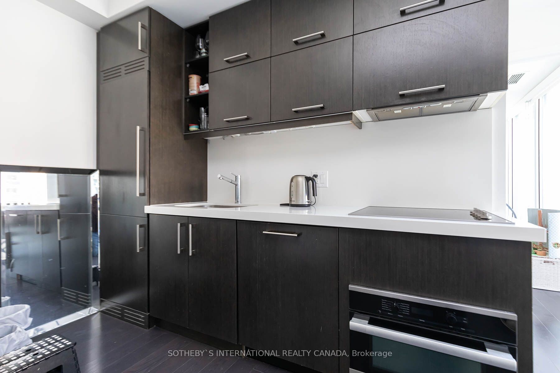 1080 Bay Street #608
