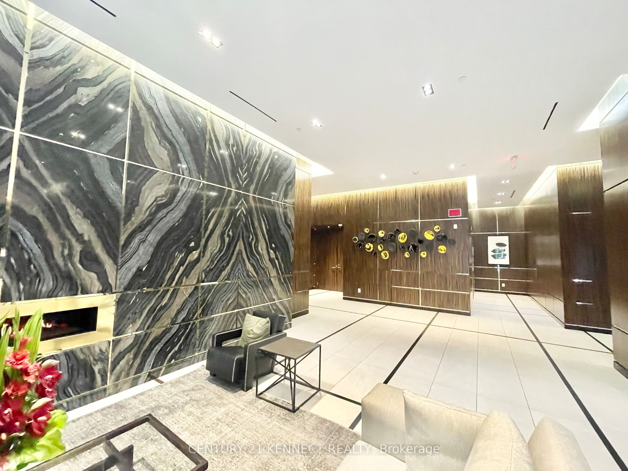 3018 Yonge Street, #613