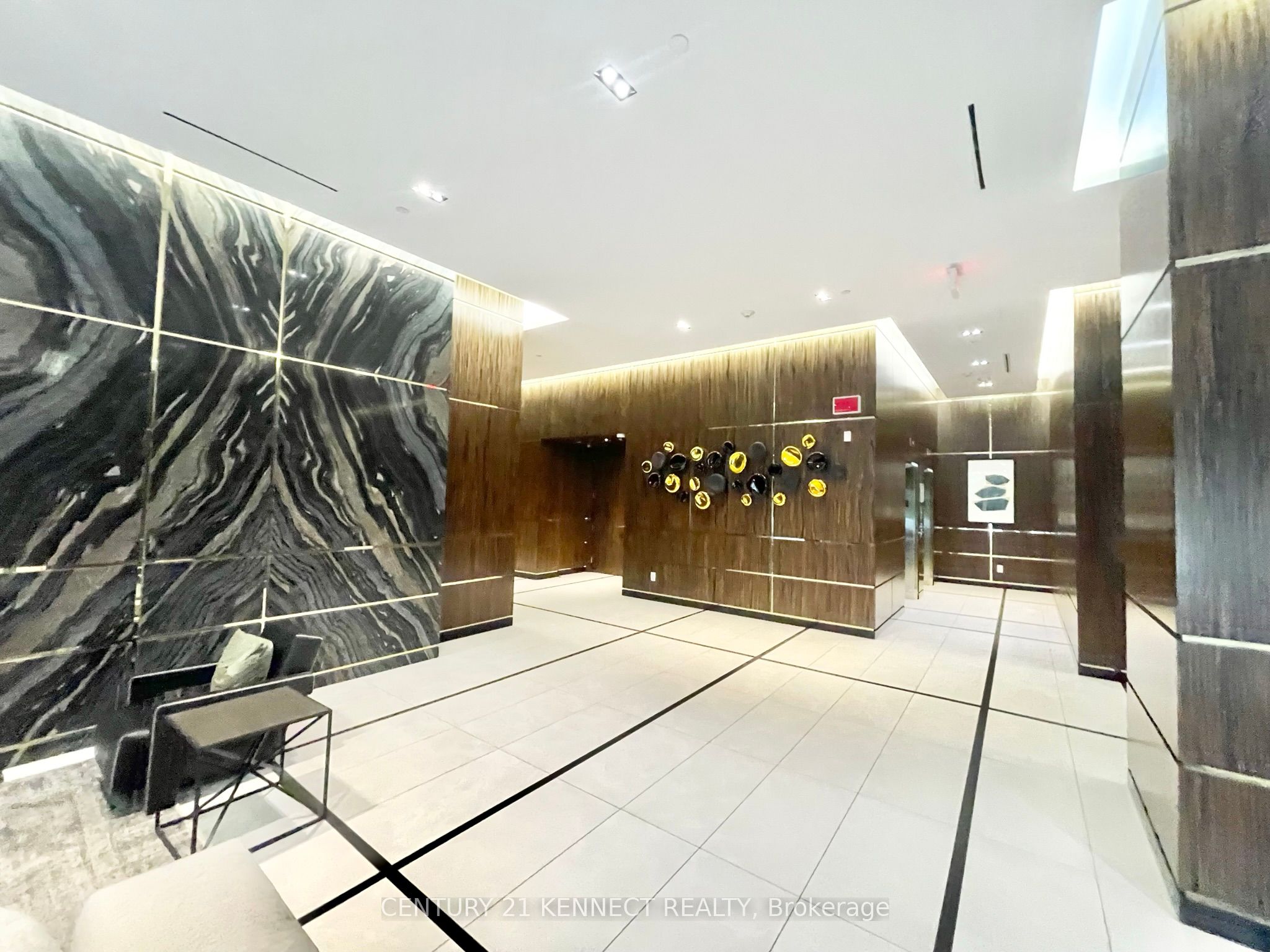 3018 Yonge Street, #613