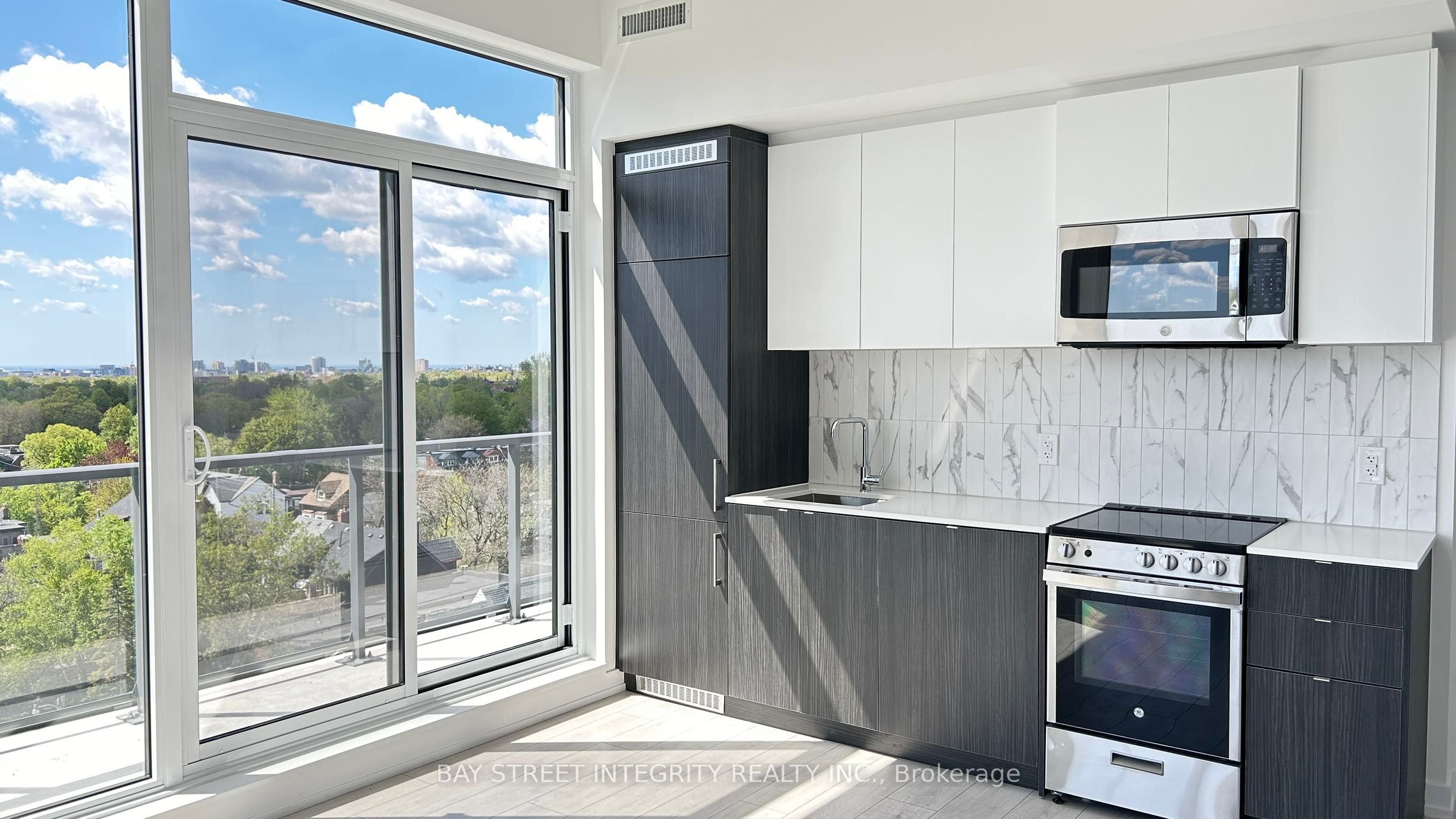500 DUPONT Street #703