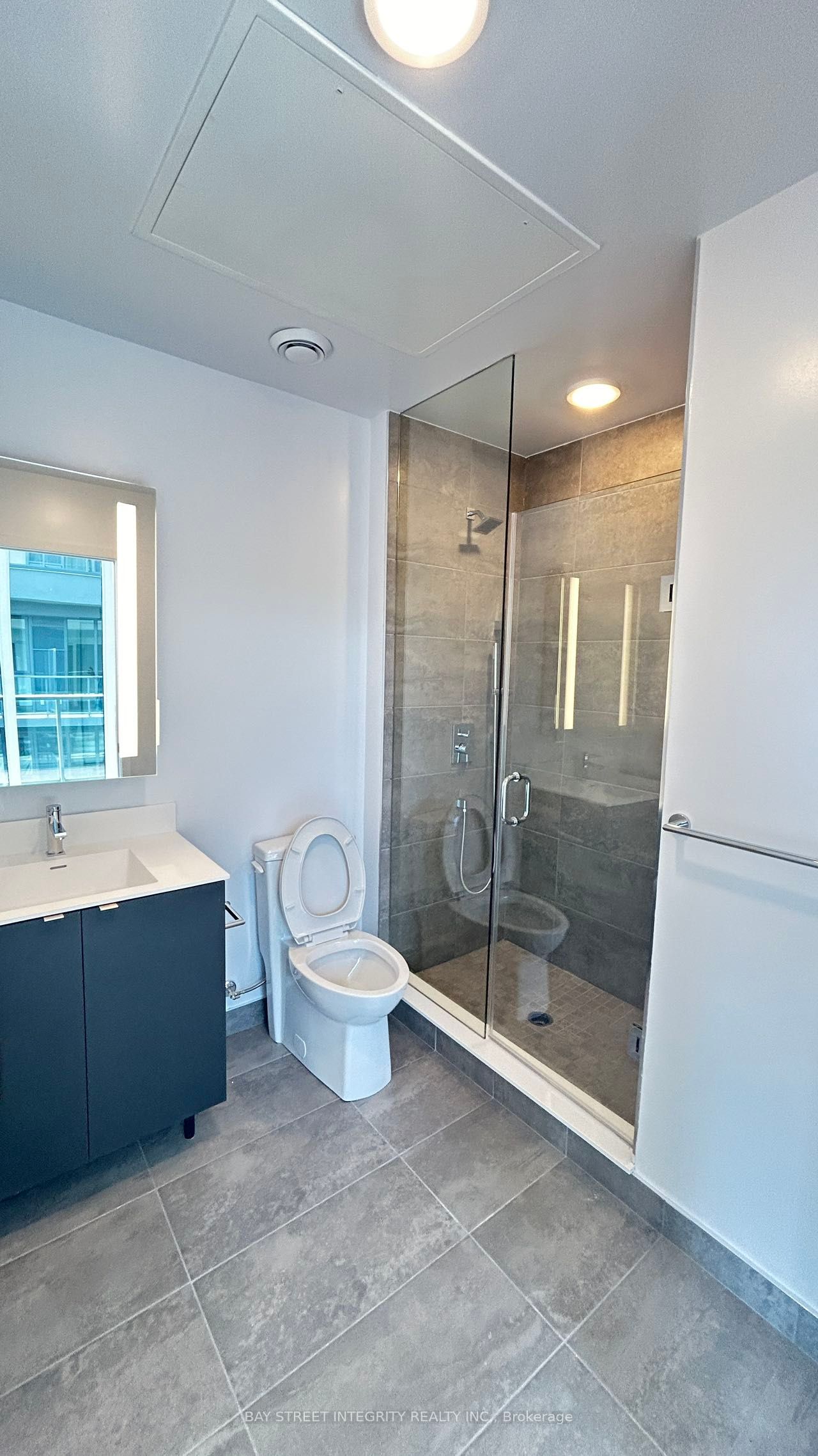 500 DUPONT Street #703