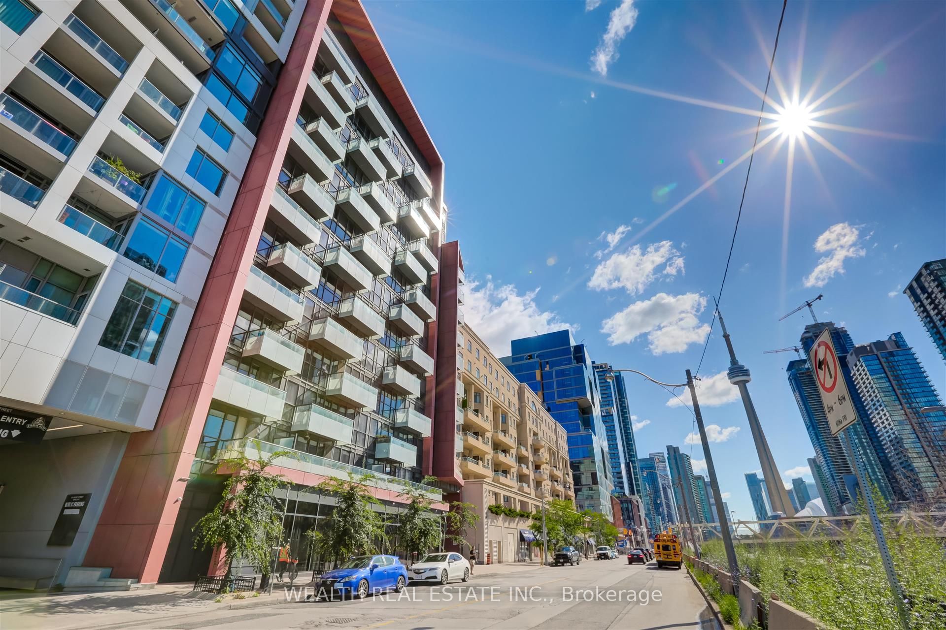 560 Front Street W, #726