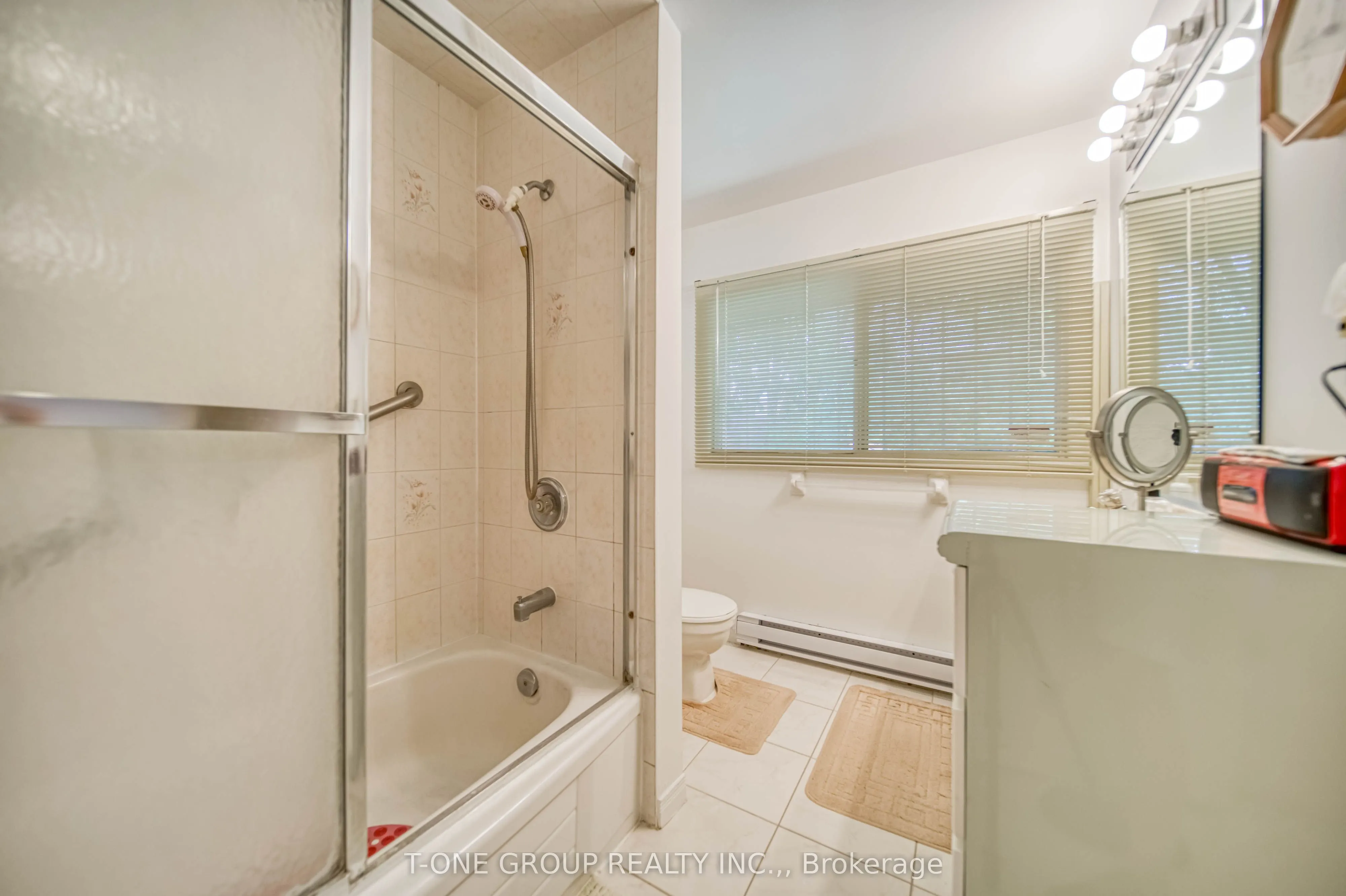 20 Zircon Court