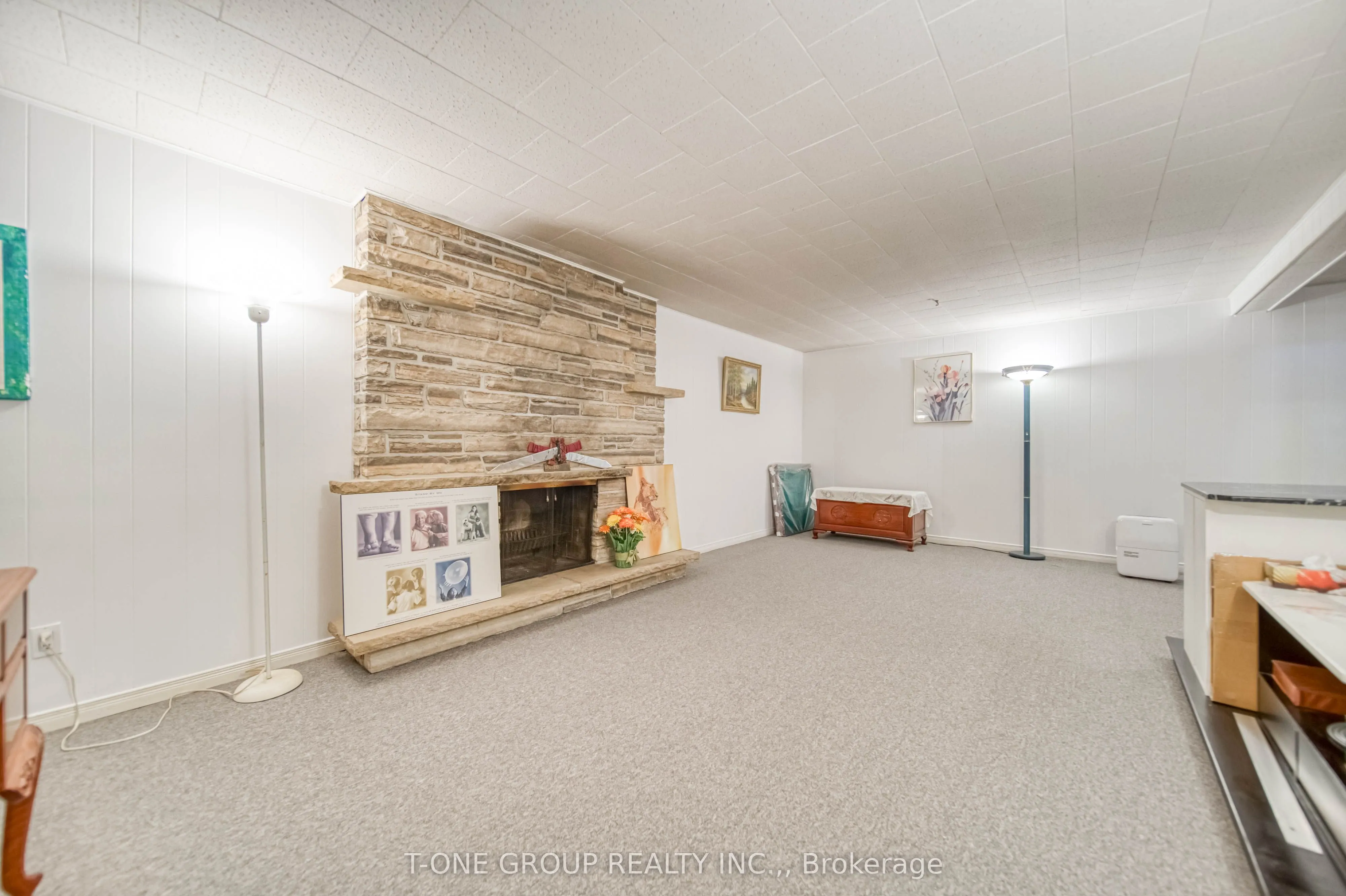 20 Zircon Court
