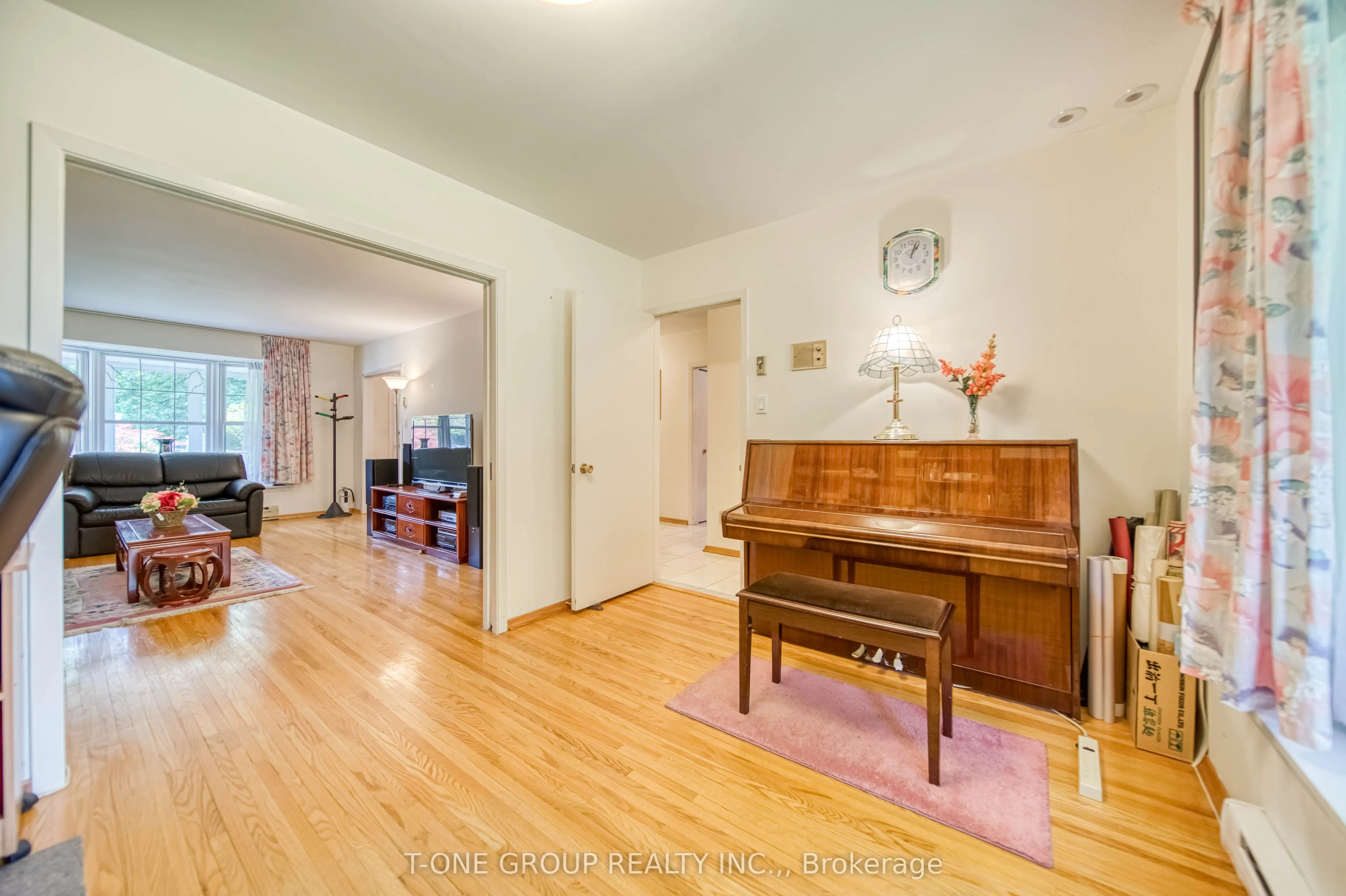 20 Zircon Court