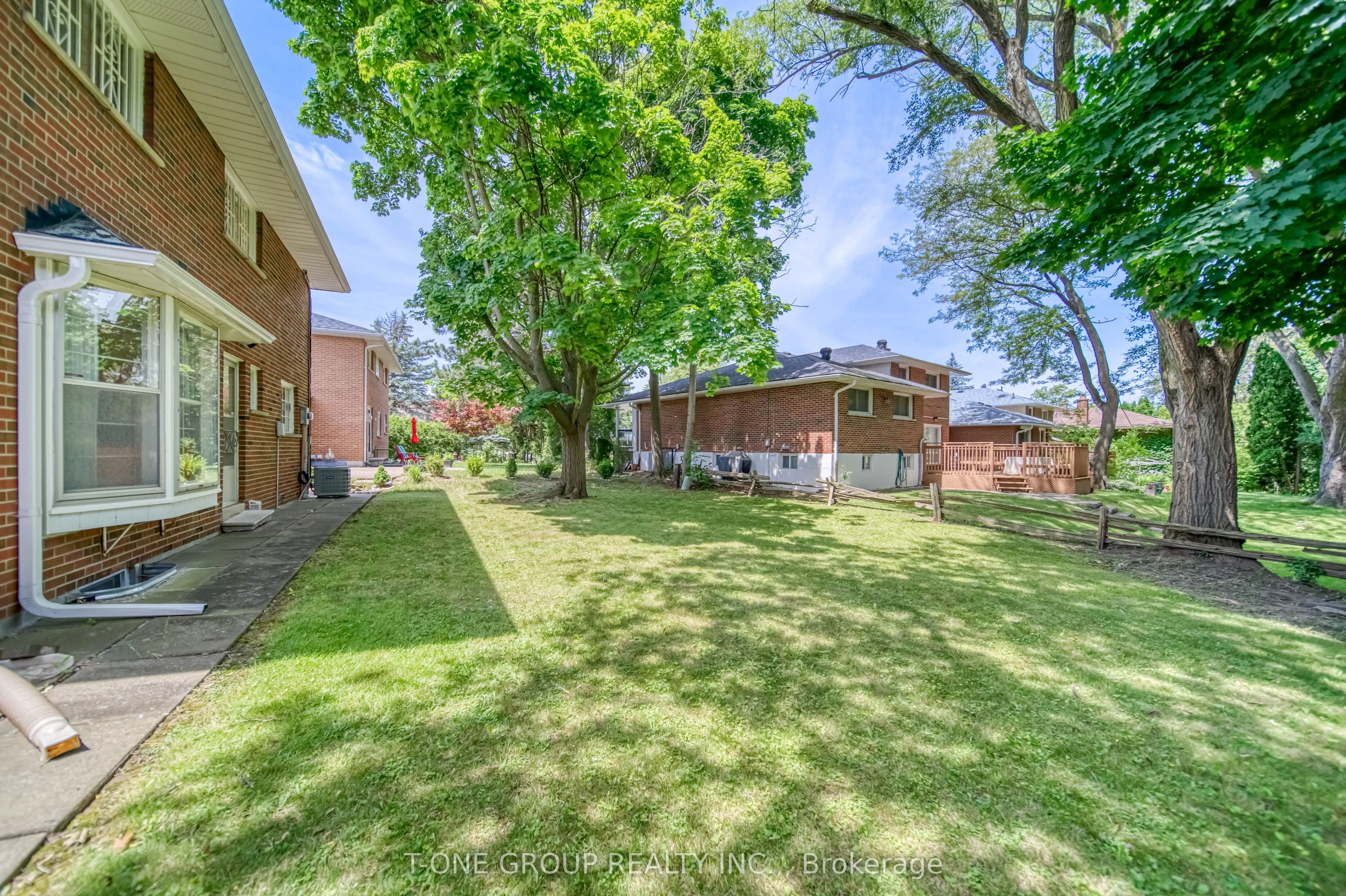 20 Zircon Court