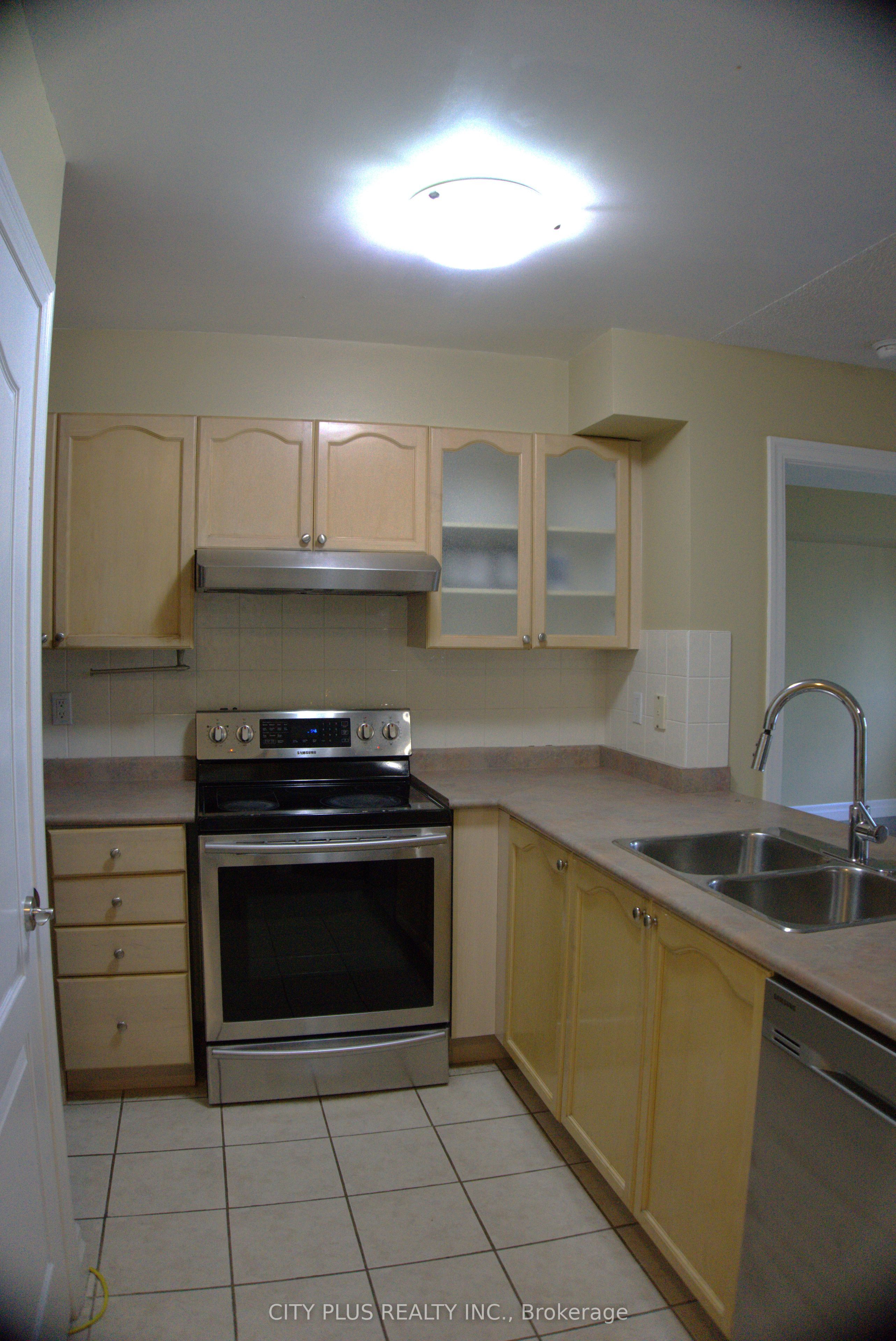 188 Doris Avenue, #411