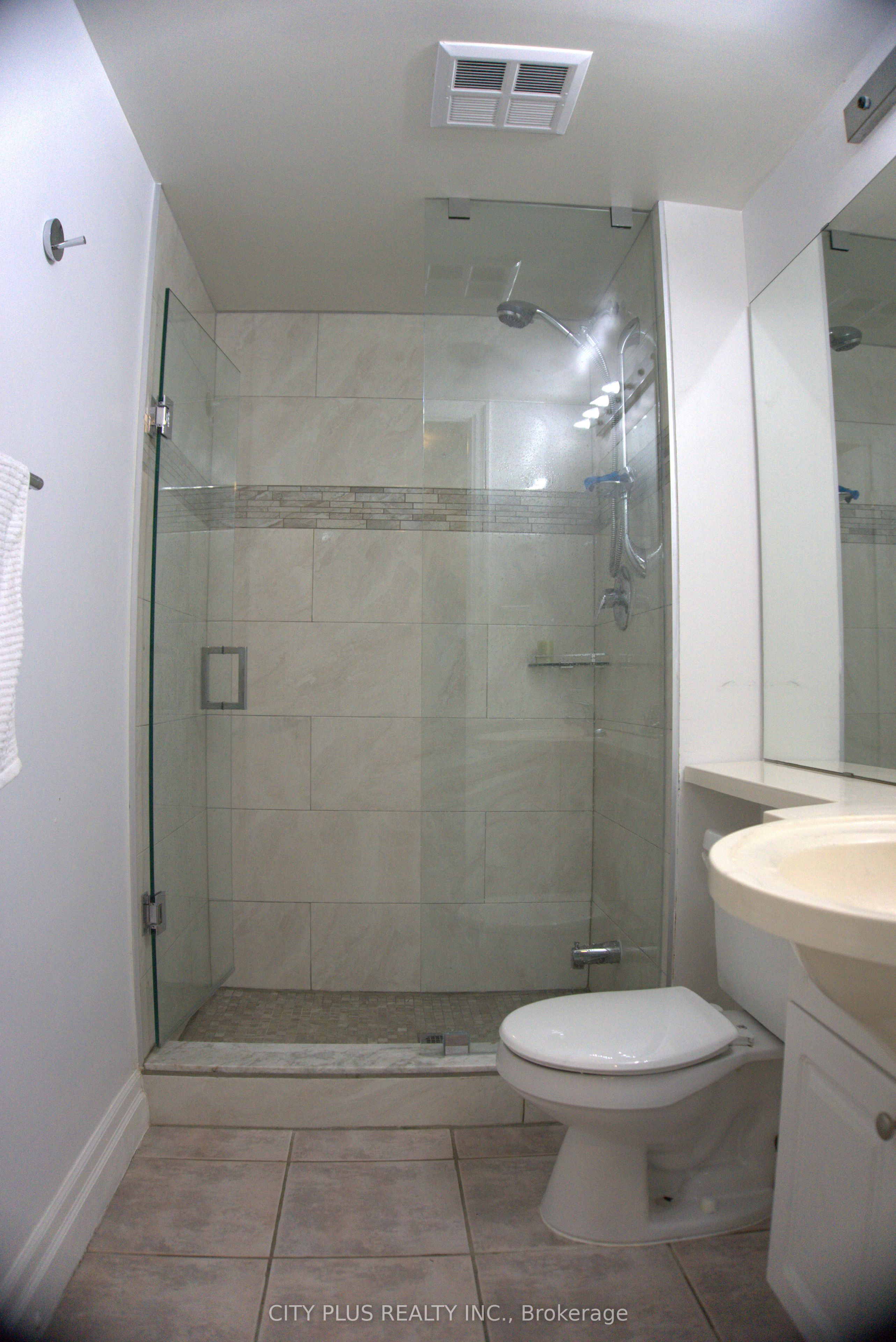 188 Doris Avenue, #411