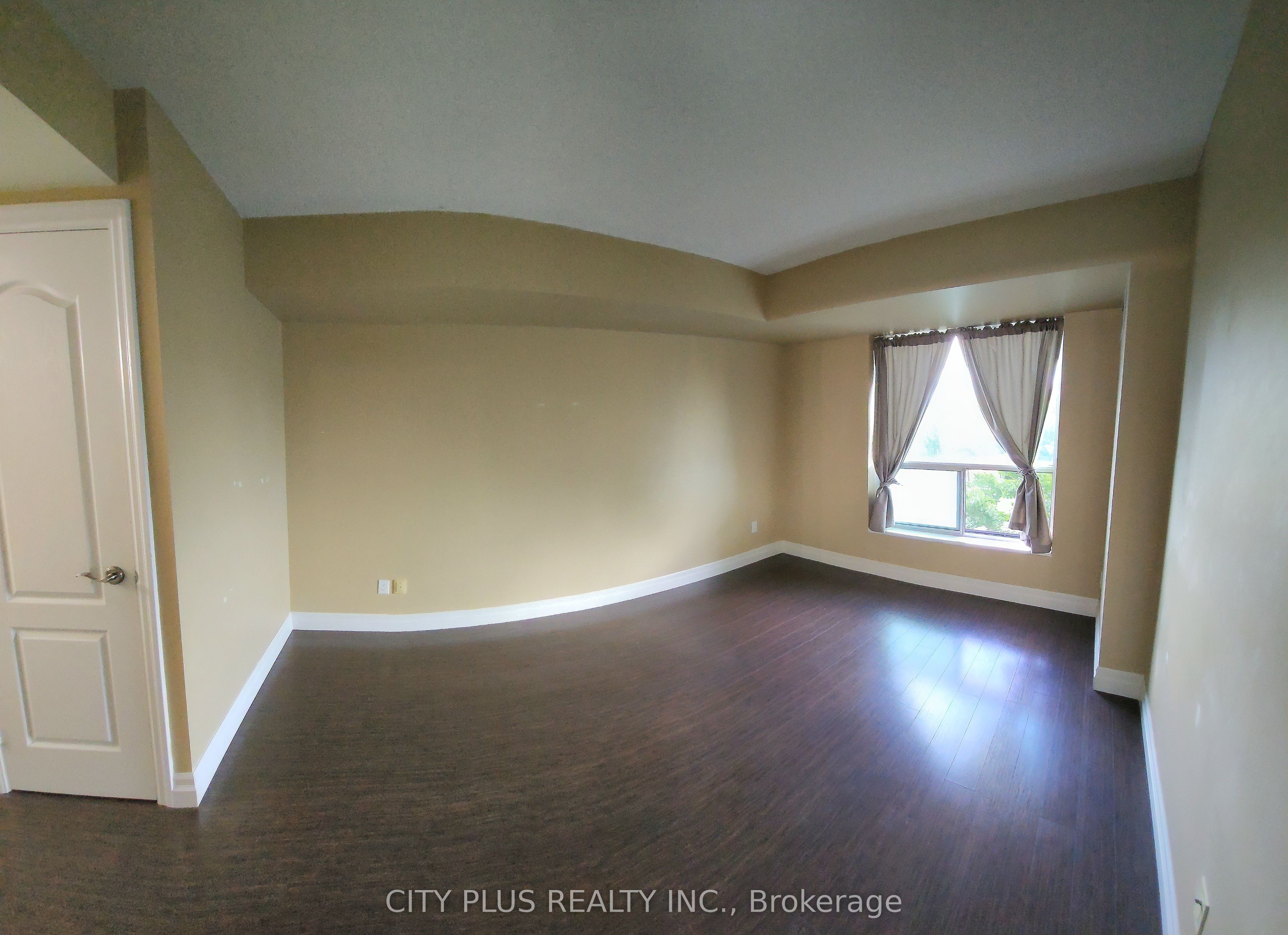 188 Doris Avenue, #411