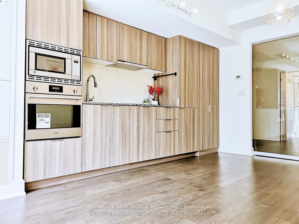 955 Bay Street, #1108