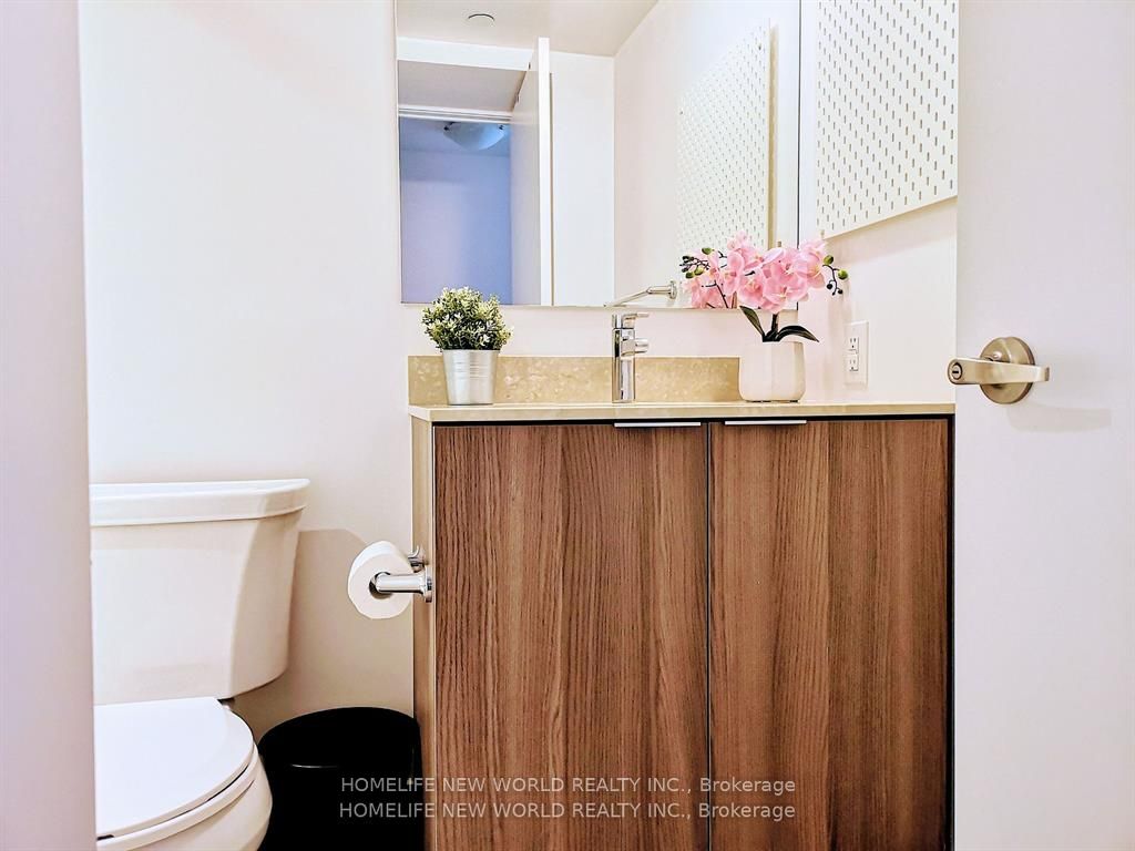 955 Bay Street, #1108