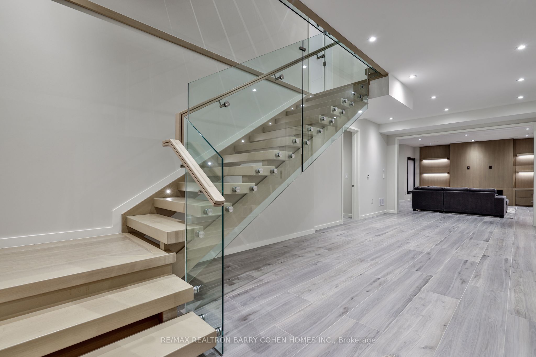 474 Russell Hill Road