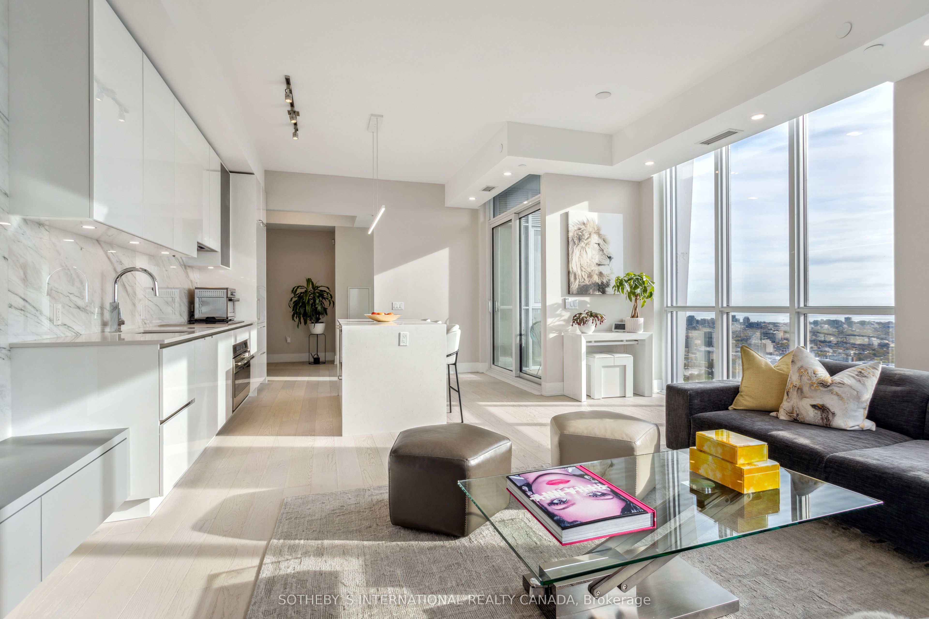 1 Yorkville Avenue #5405