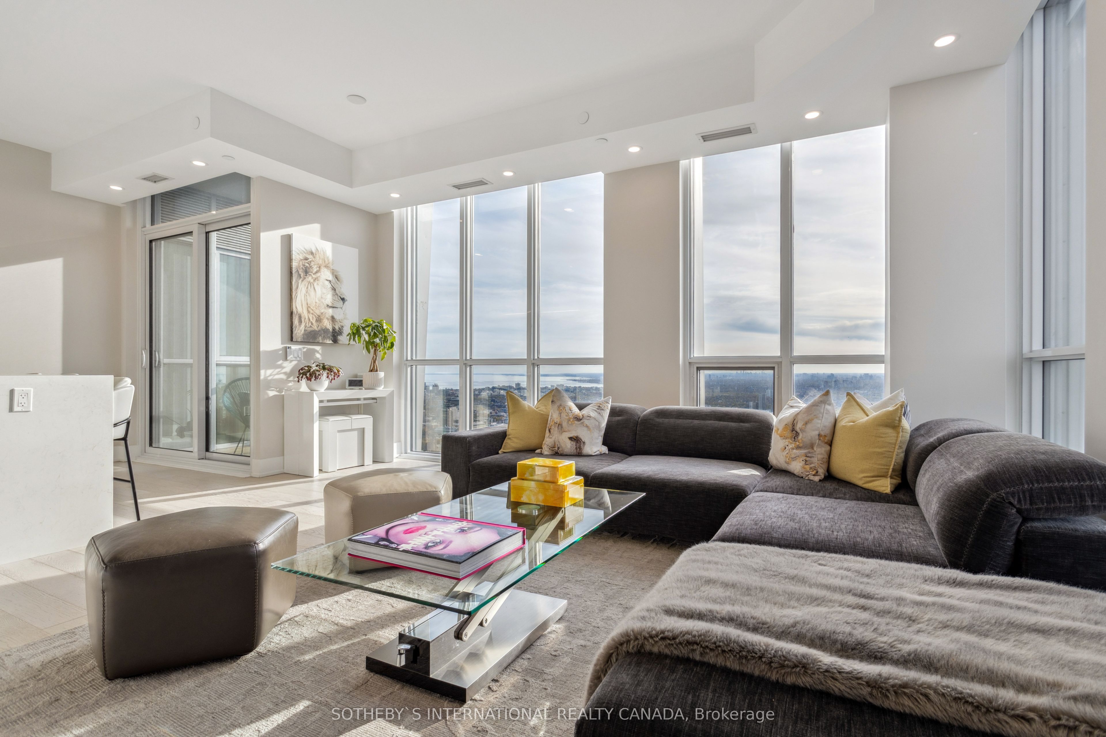 1 Yorkville Avenue #5405