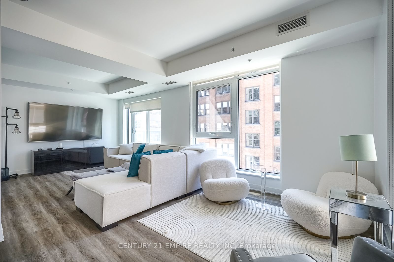 30 Nelson Street #325