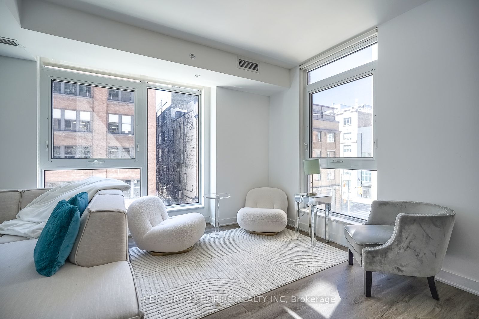 30 Nelson Street #325