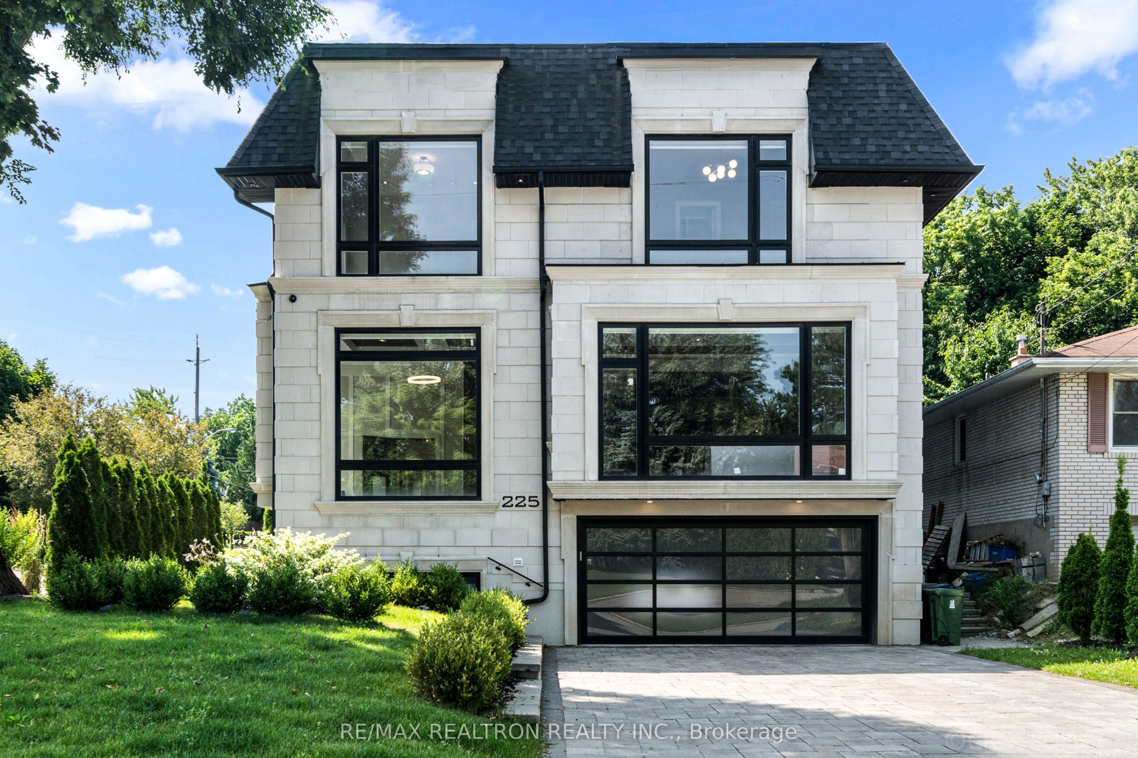 225 Northwood Drive