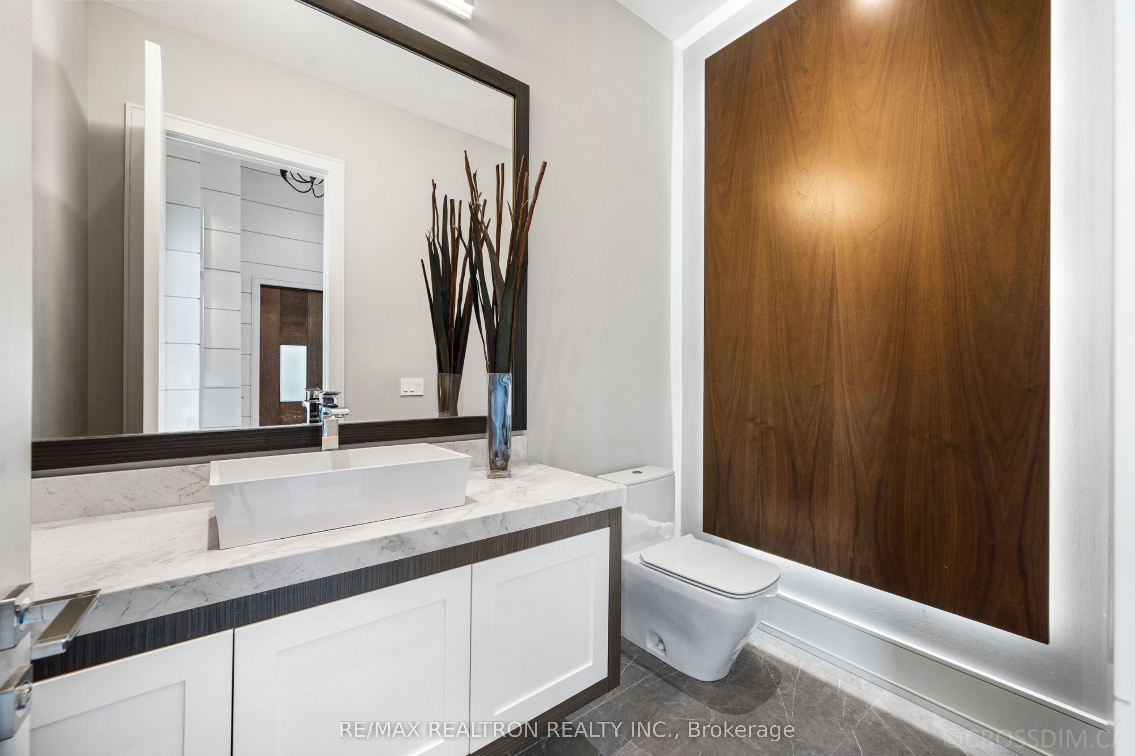 225 Northwood Drive