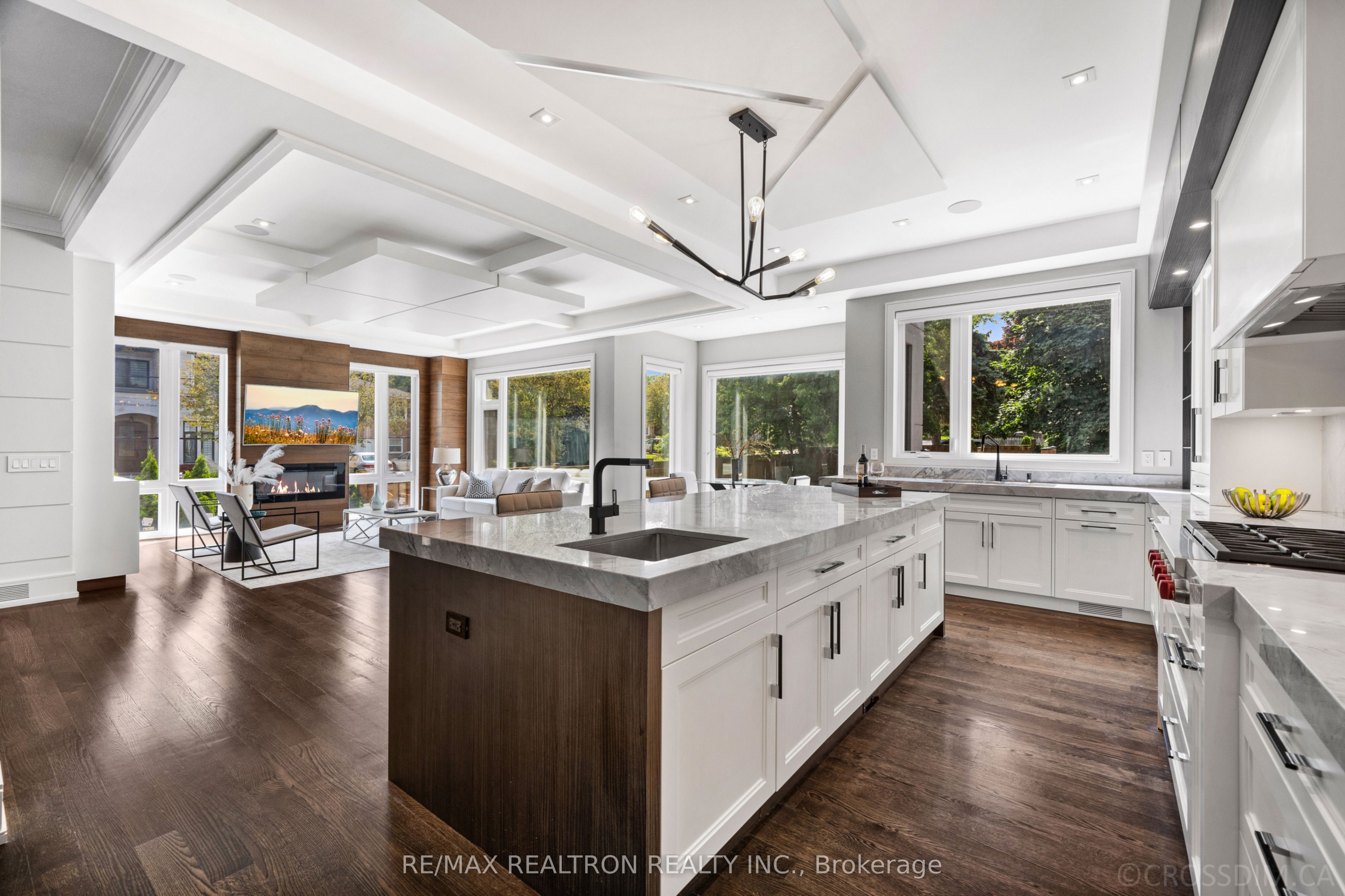 225 Northwood Drive