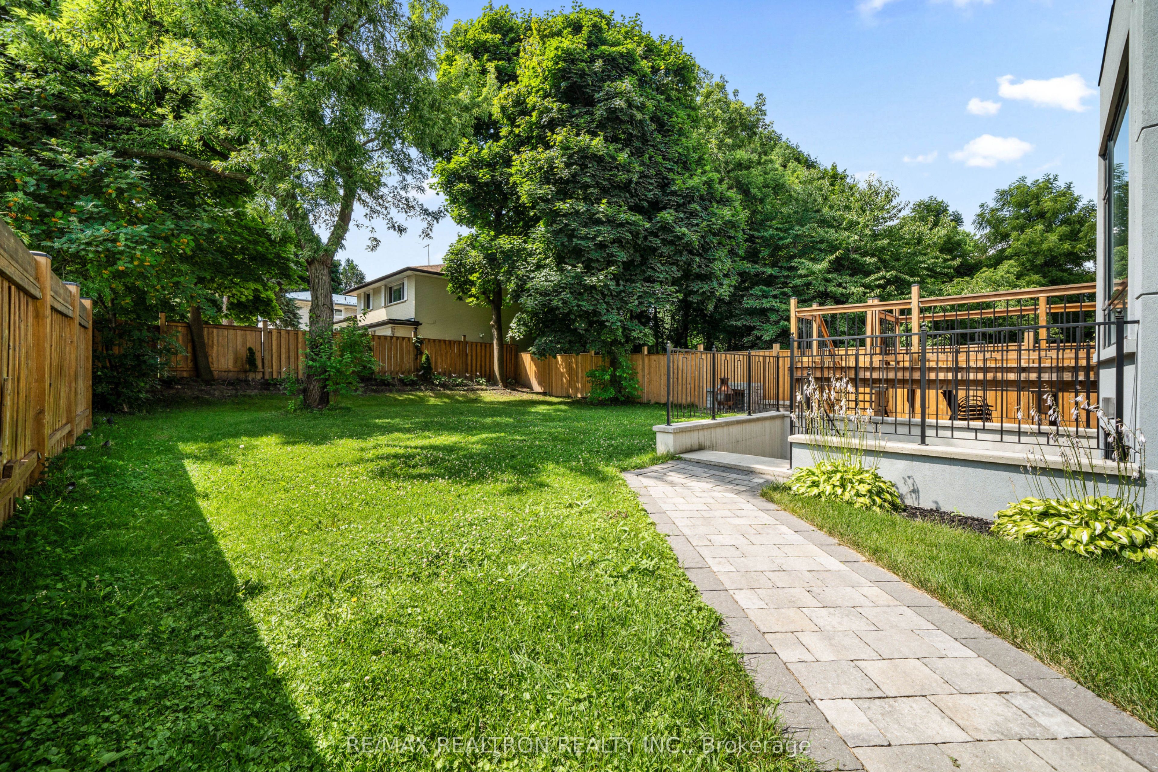 225 Northwood Drive