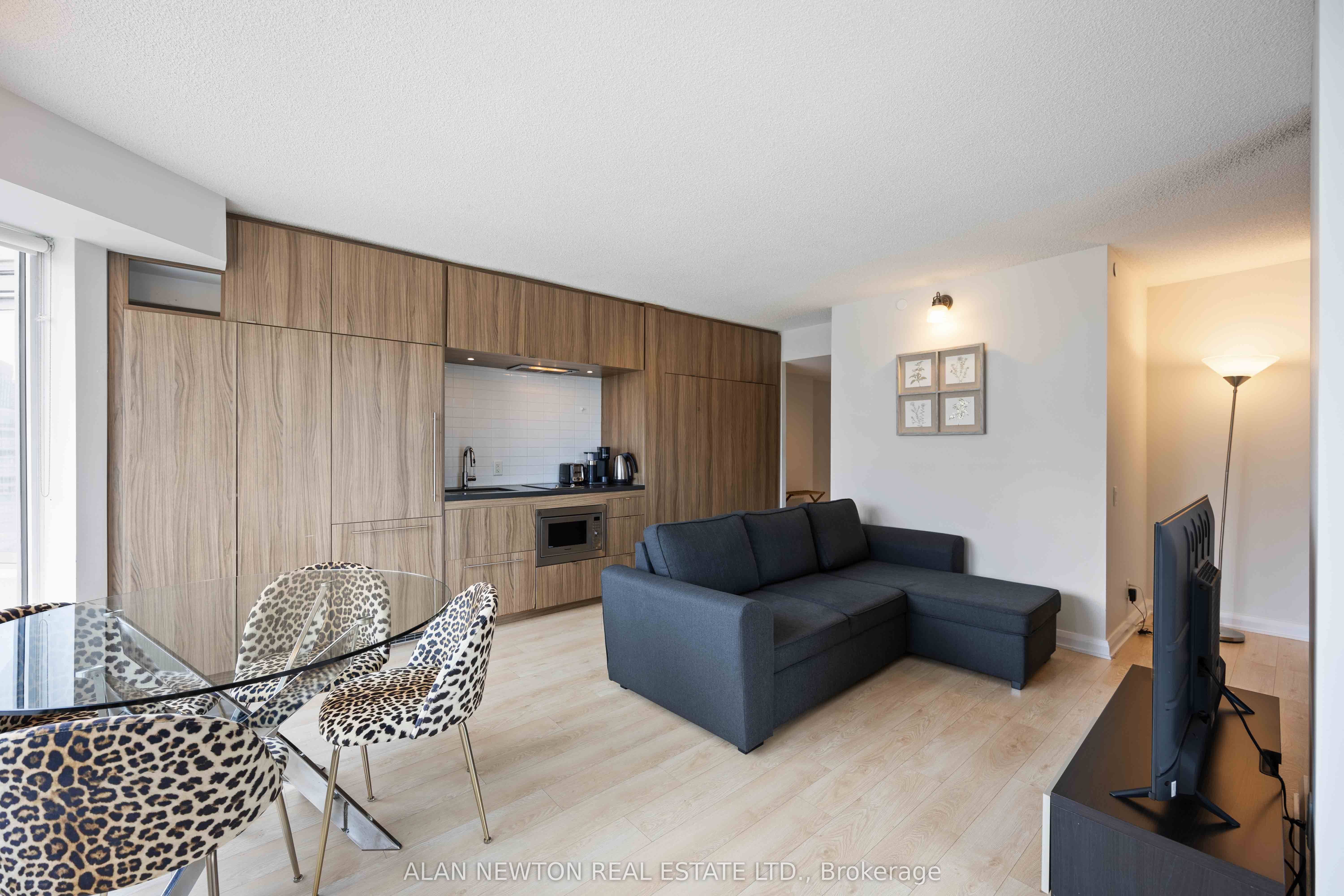 155 Yorkville Avenue #2604