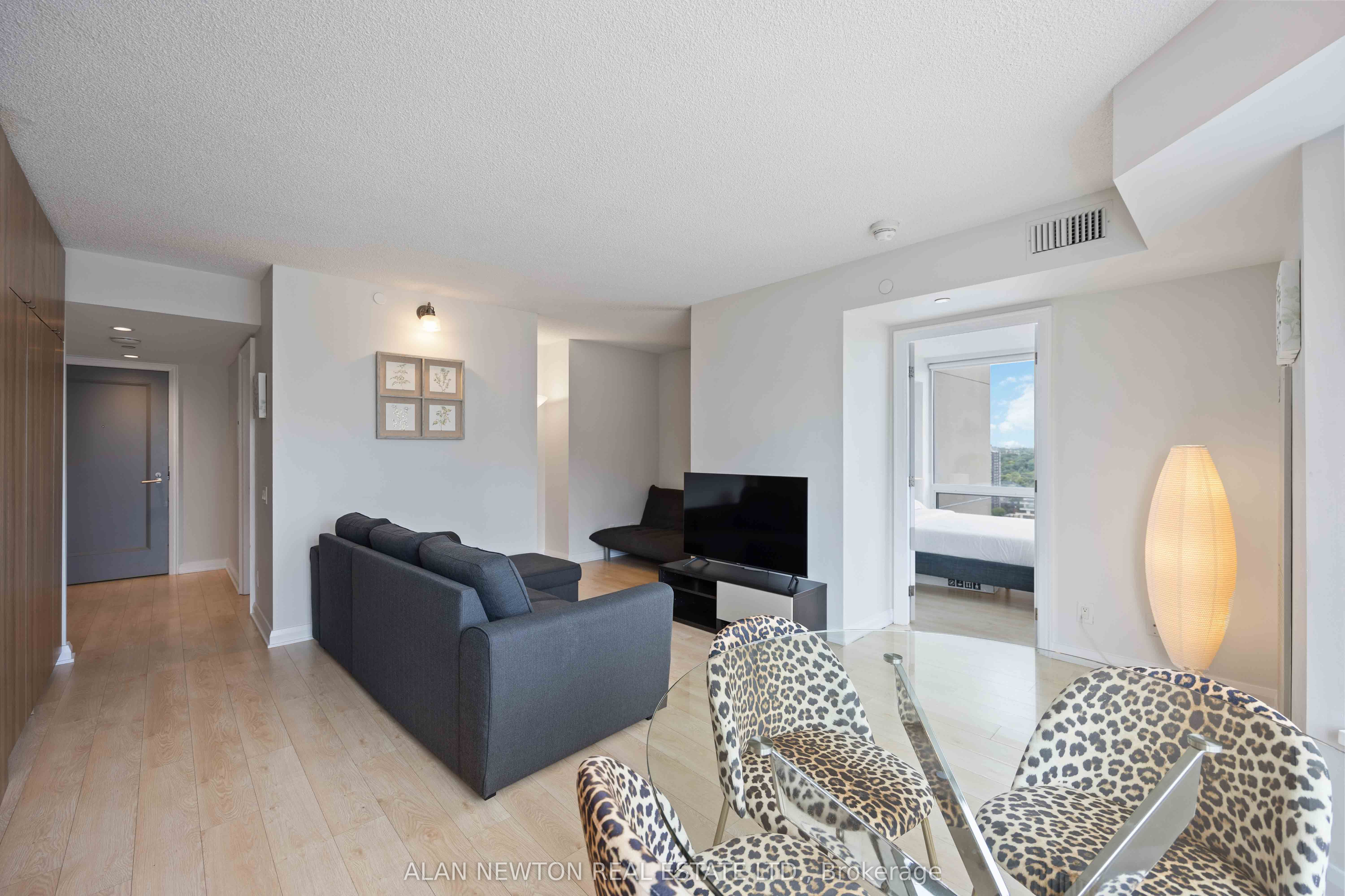 155 Yorkville Avenue #2604