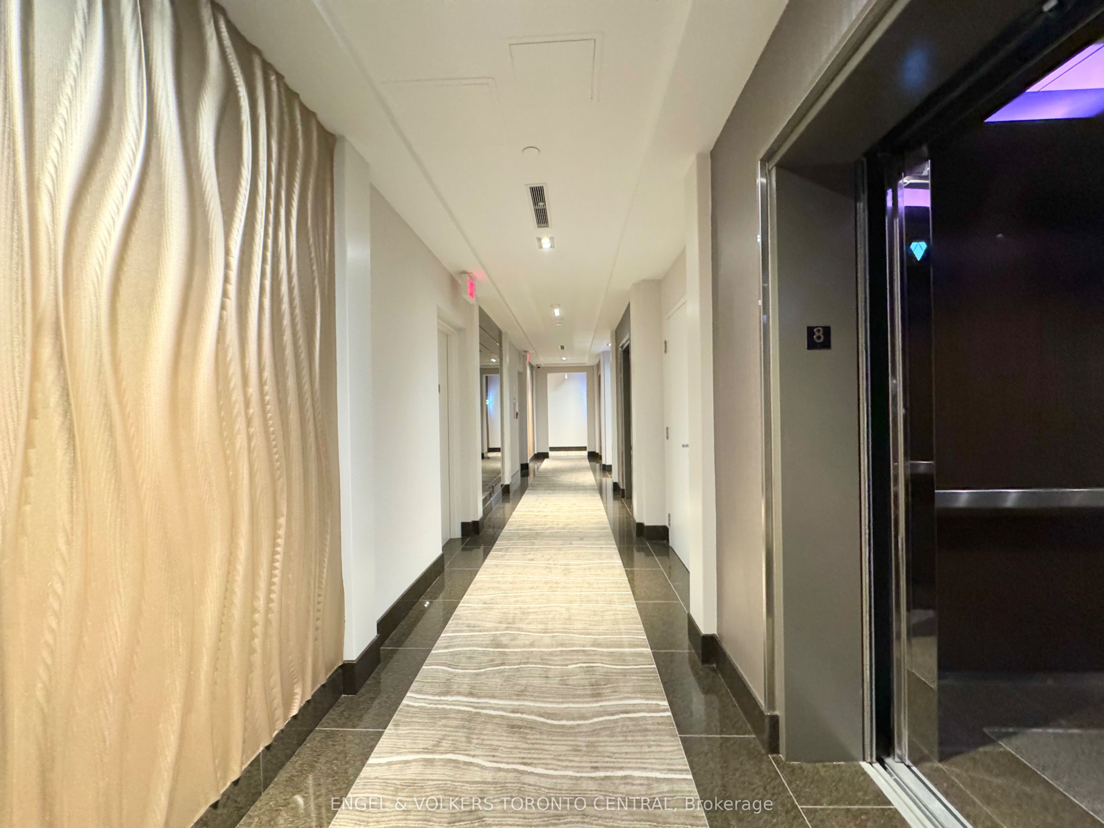 77 Charles Street W, #802