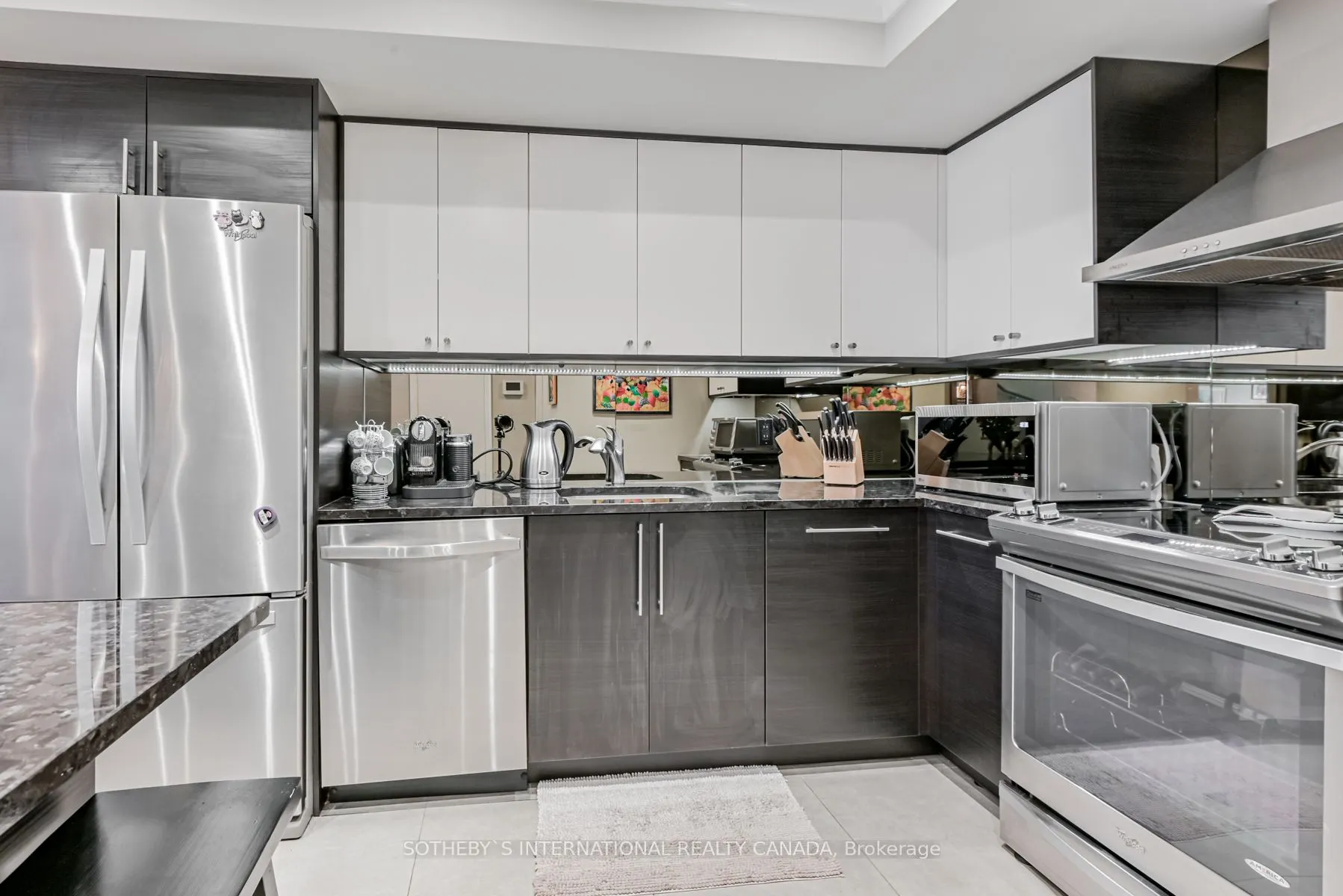3 Duplex Avenue, #108