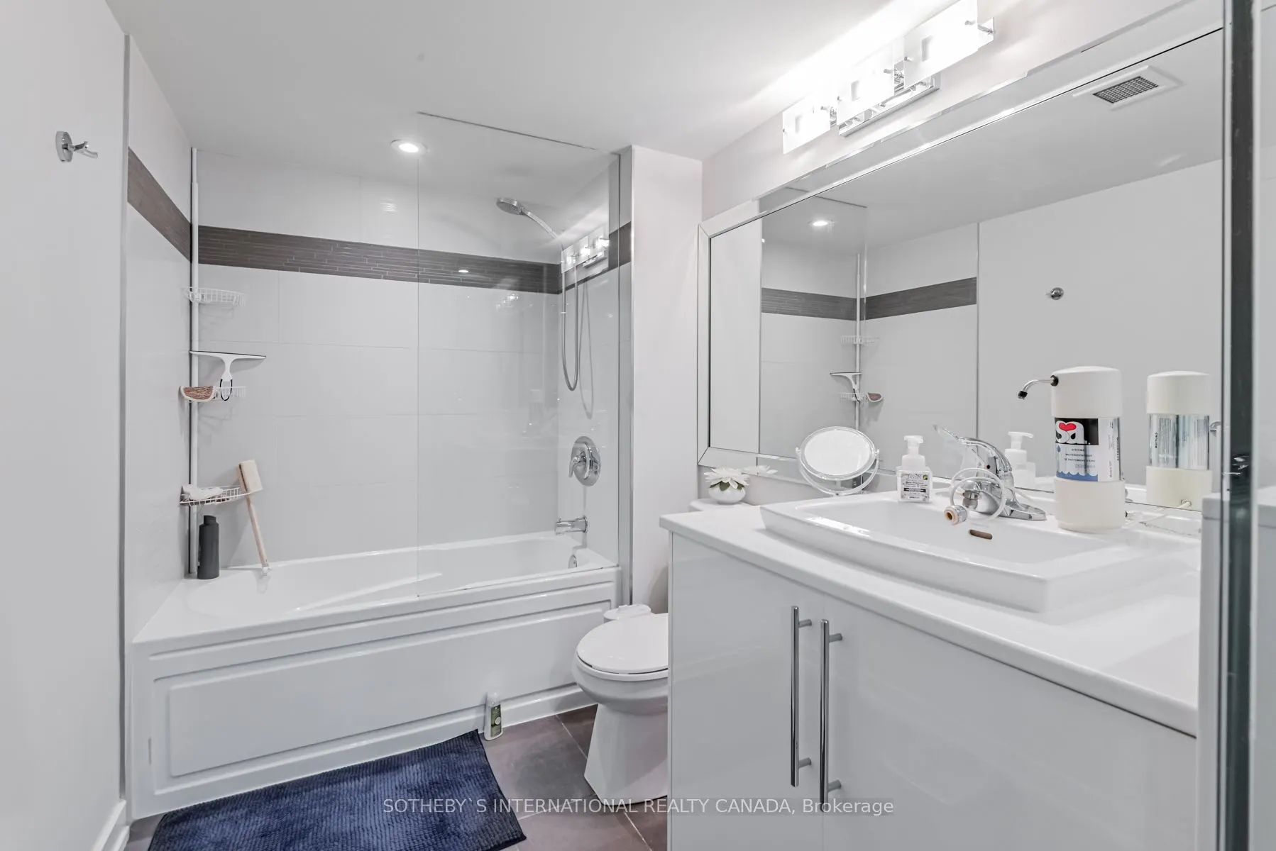 3 Duplex Avenue, #108