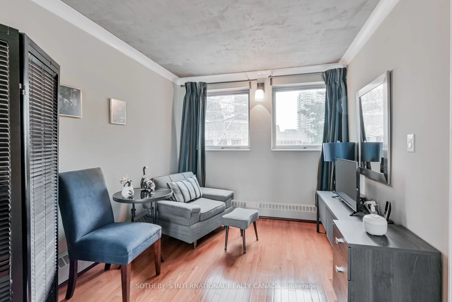 3 Duplex Avenue, #108