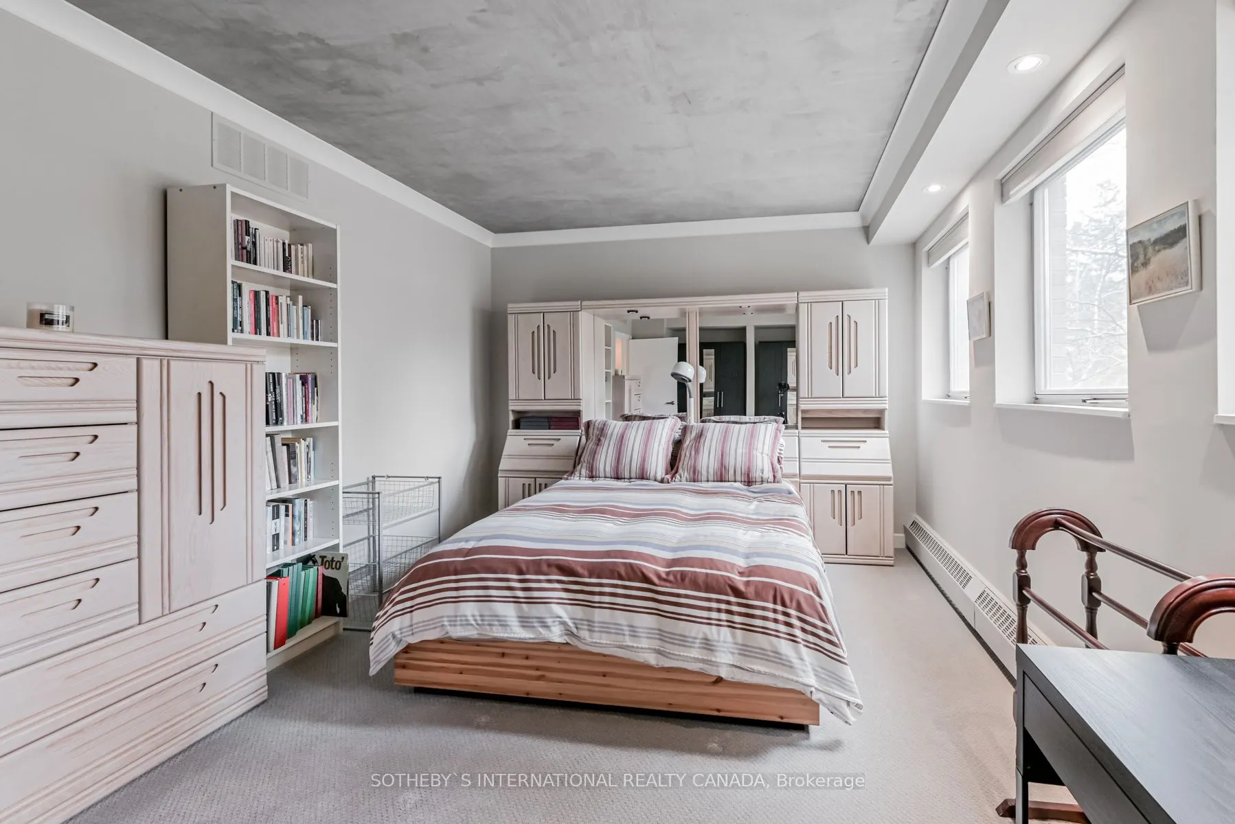 3 Duplex Avenue, #108