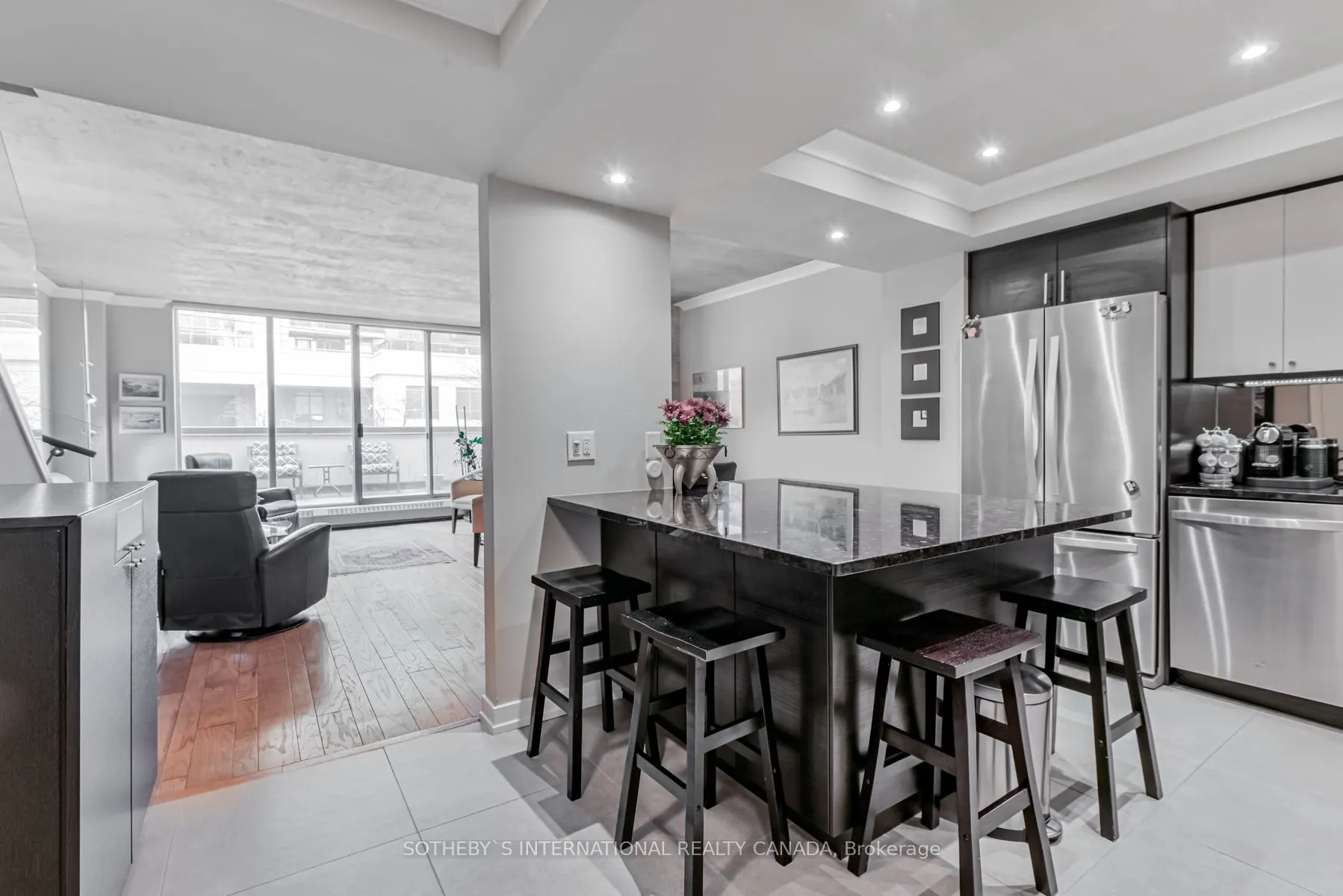 3 Duplex Avenue, #108