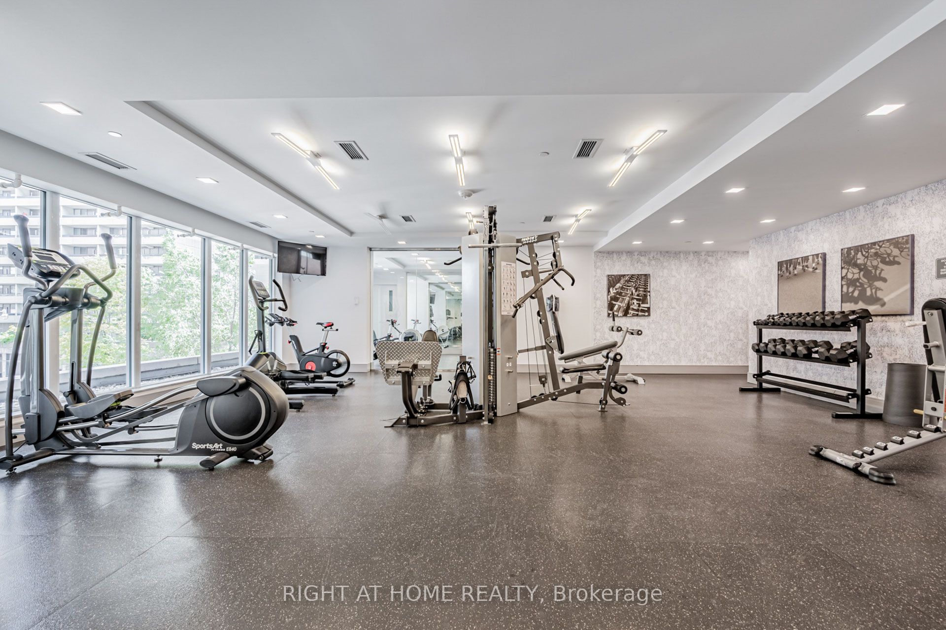 58 Orchard View Boulevard #1707