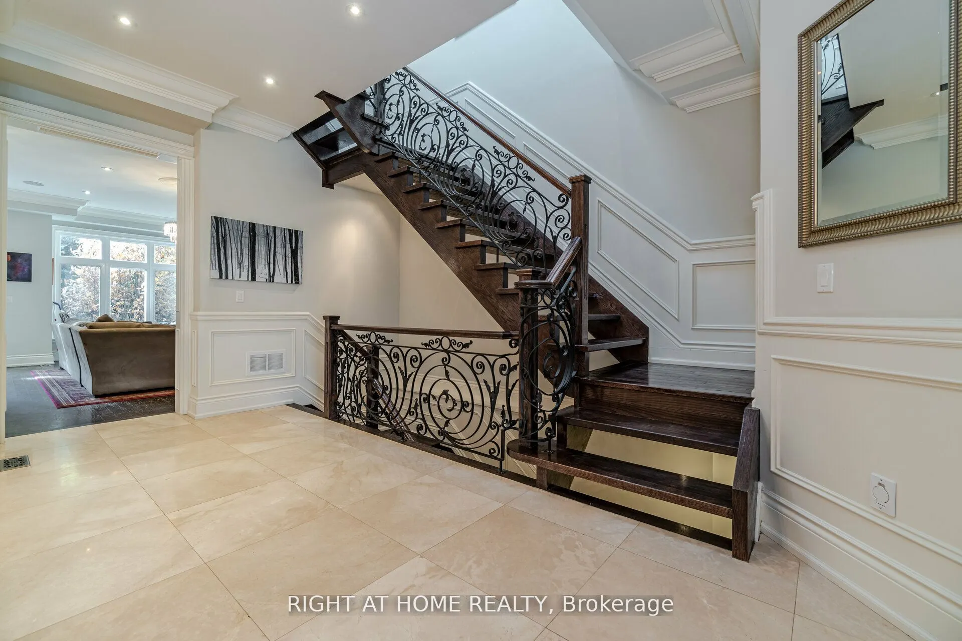 12 Walder Avenue