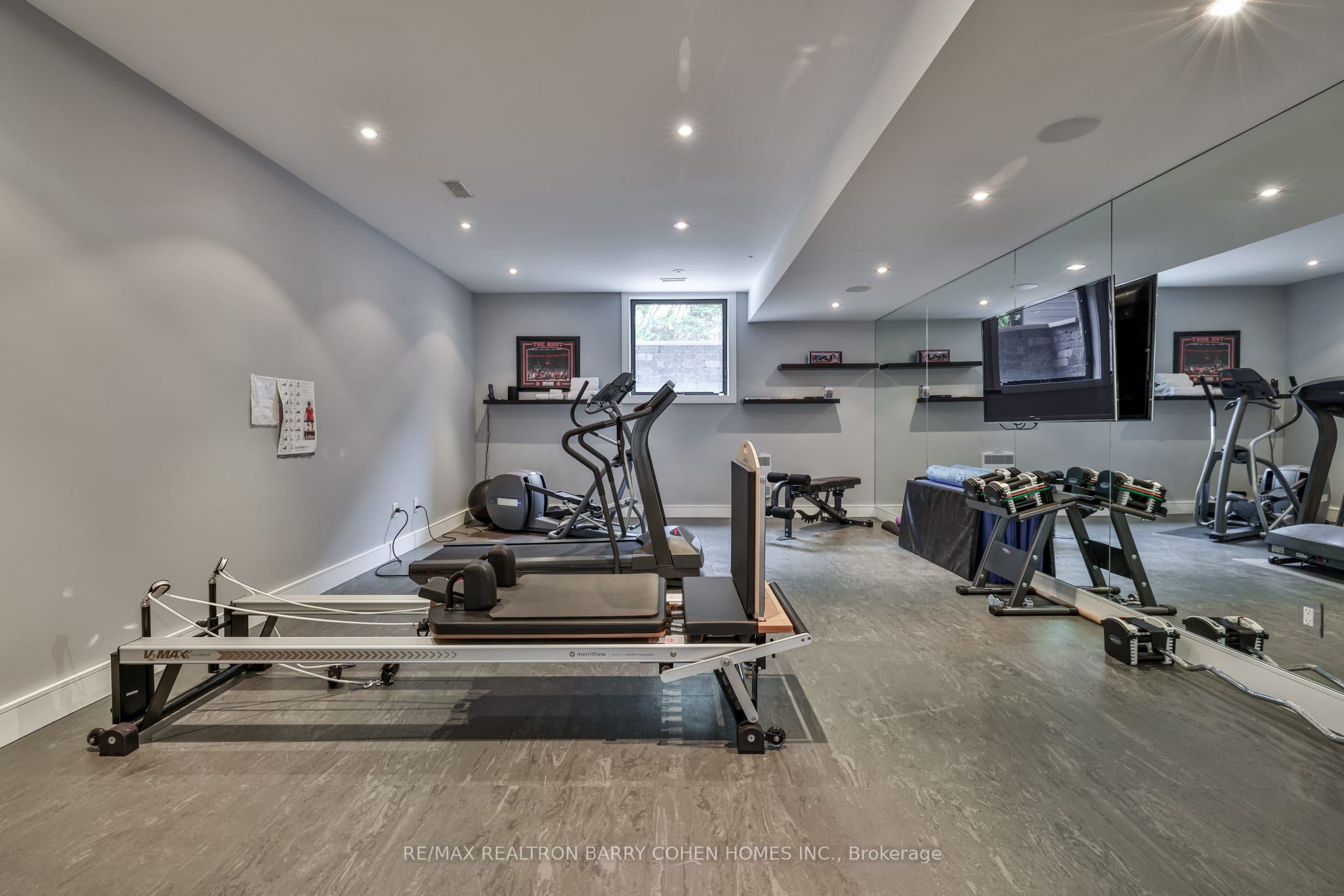 148 Highland Crescent