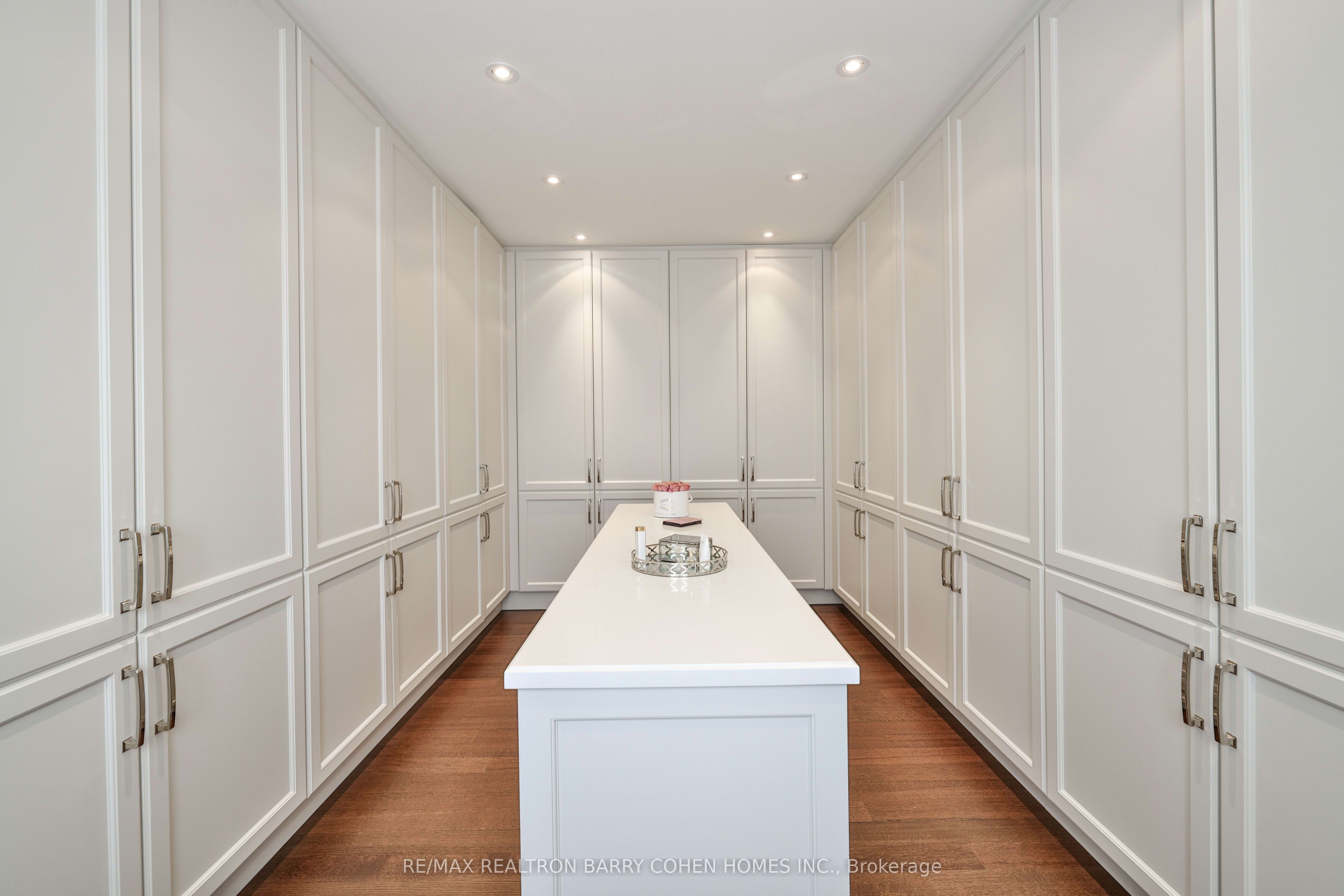 148 Highland Crescent
