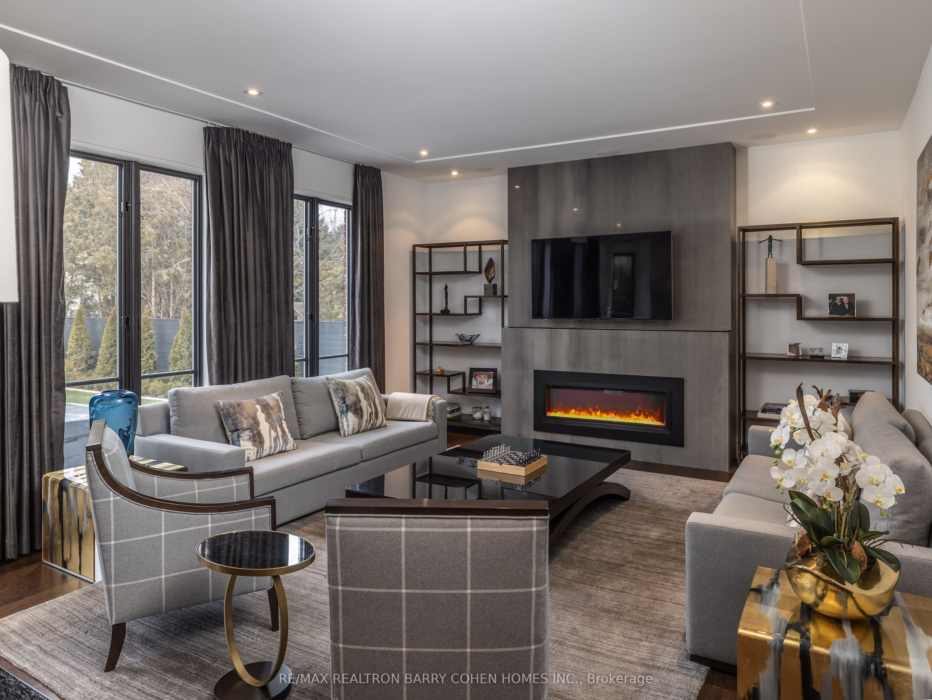 148 Highland Crescent