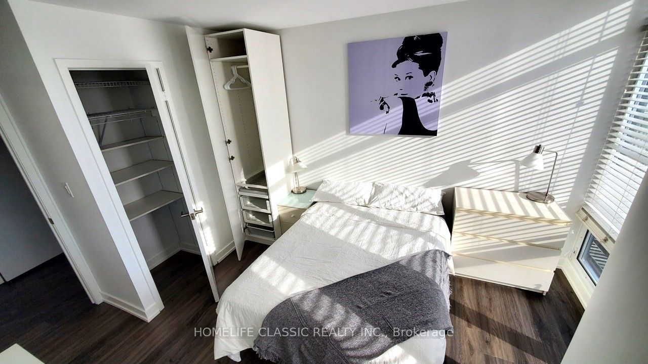 4K Spadina Avenue, #1220