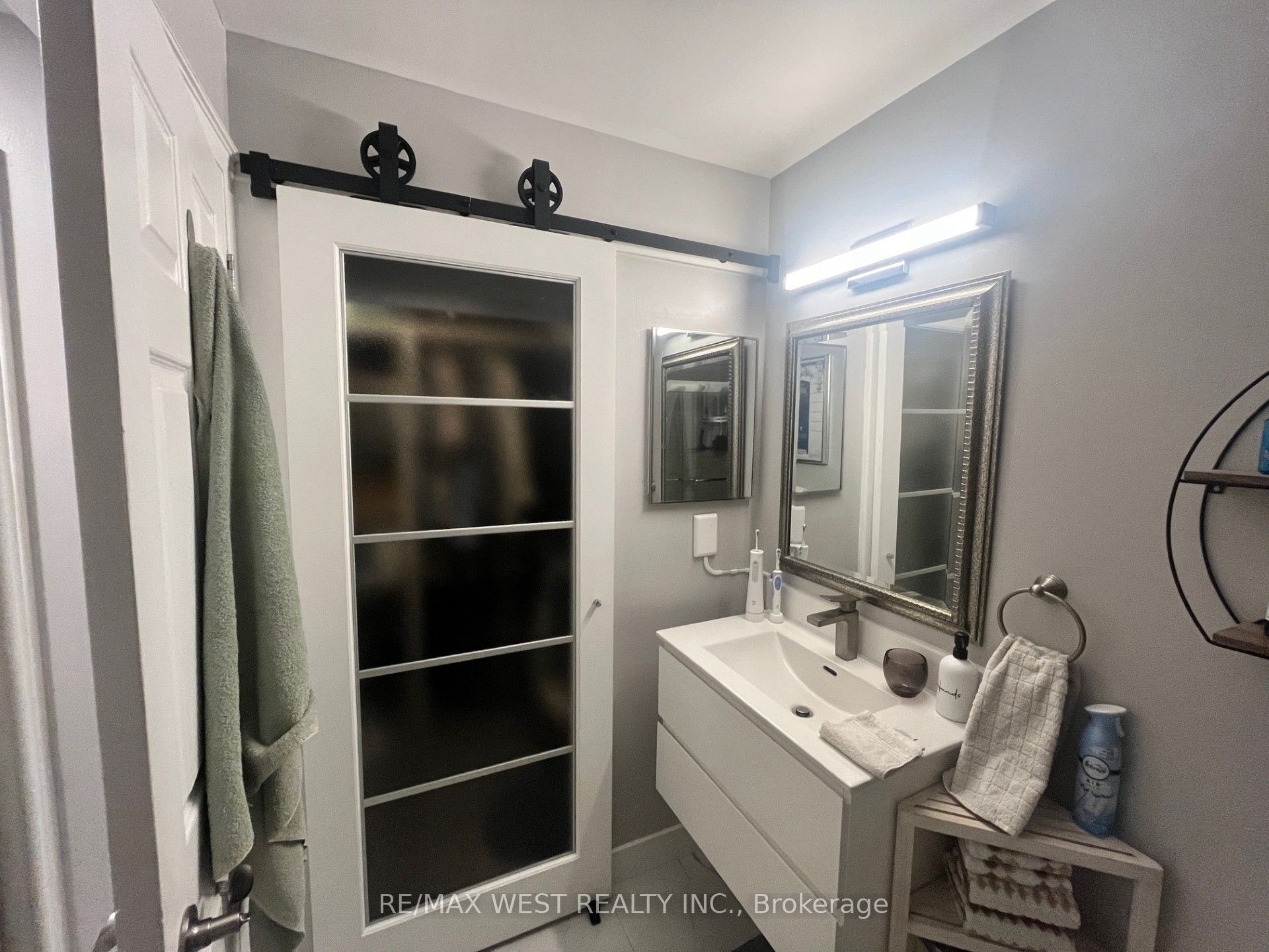 1000 Sheppard Avenue W, #206