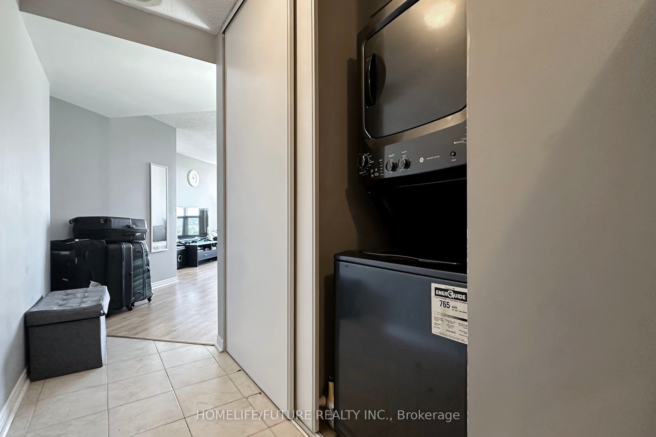 7 Concorde Place #909