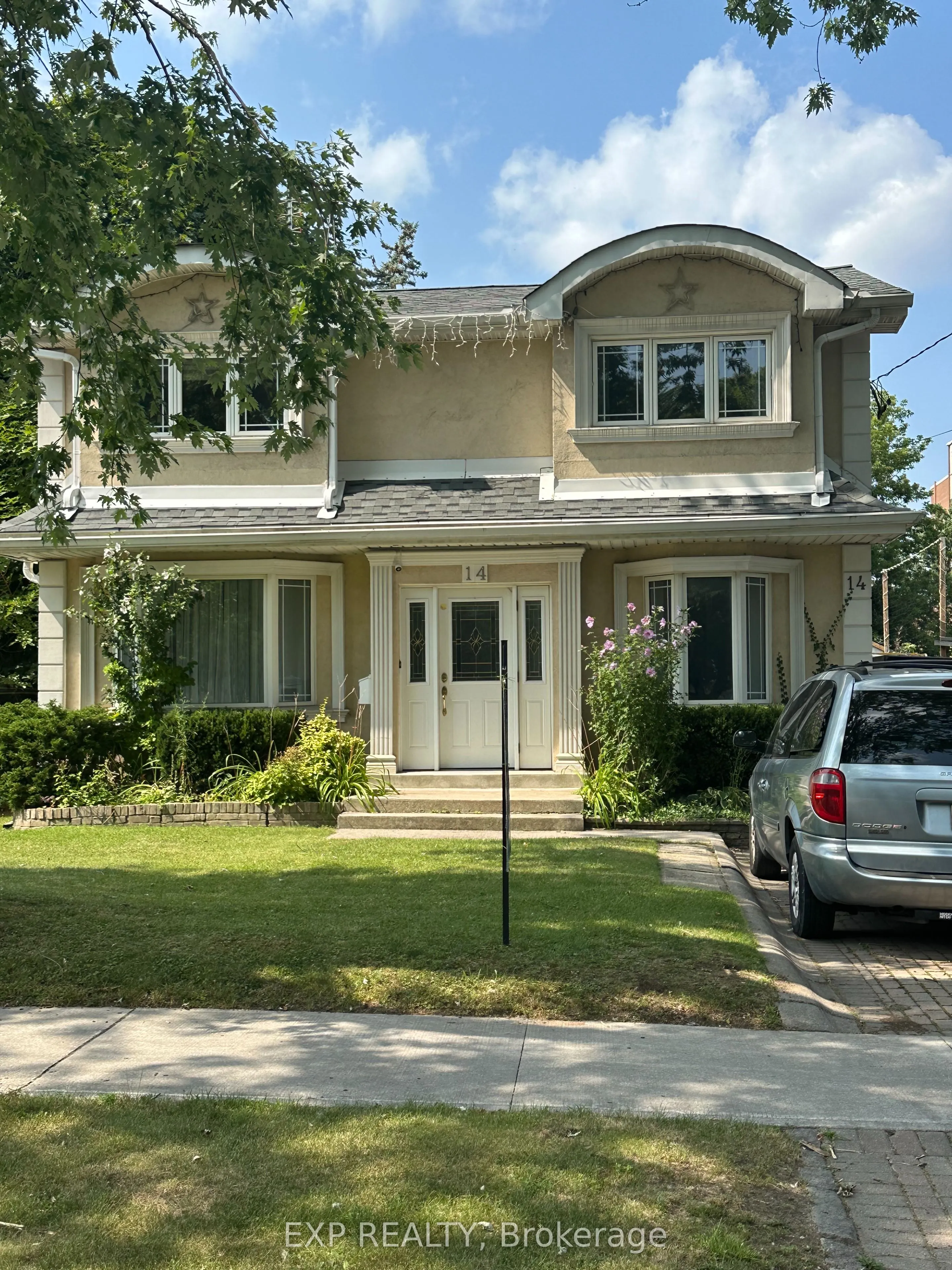 14 Pleasant Avenue