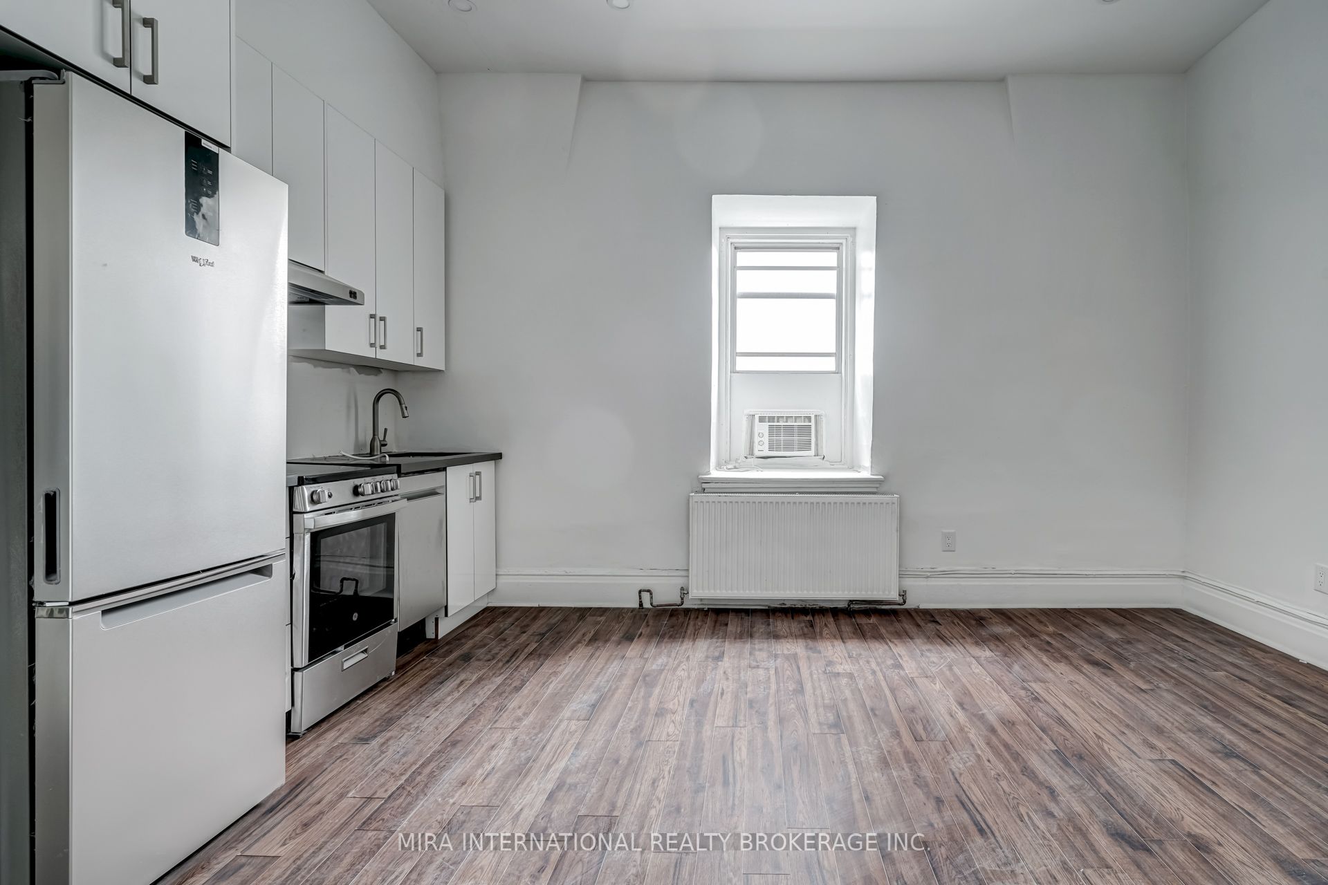 180 Sherbourne Street, #301