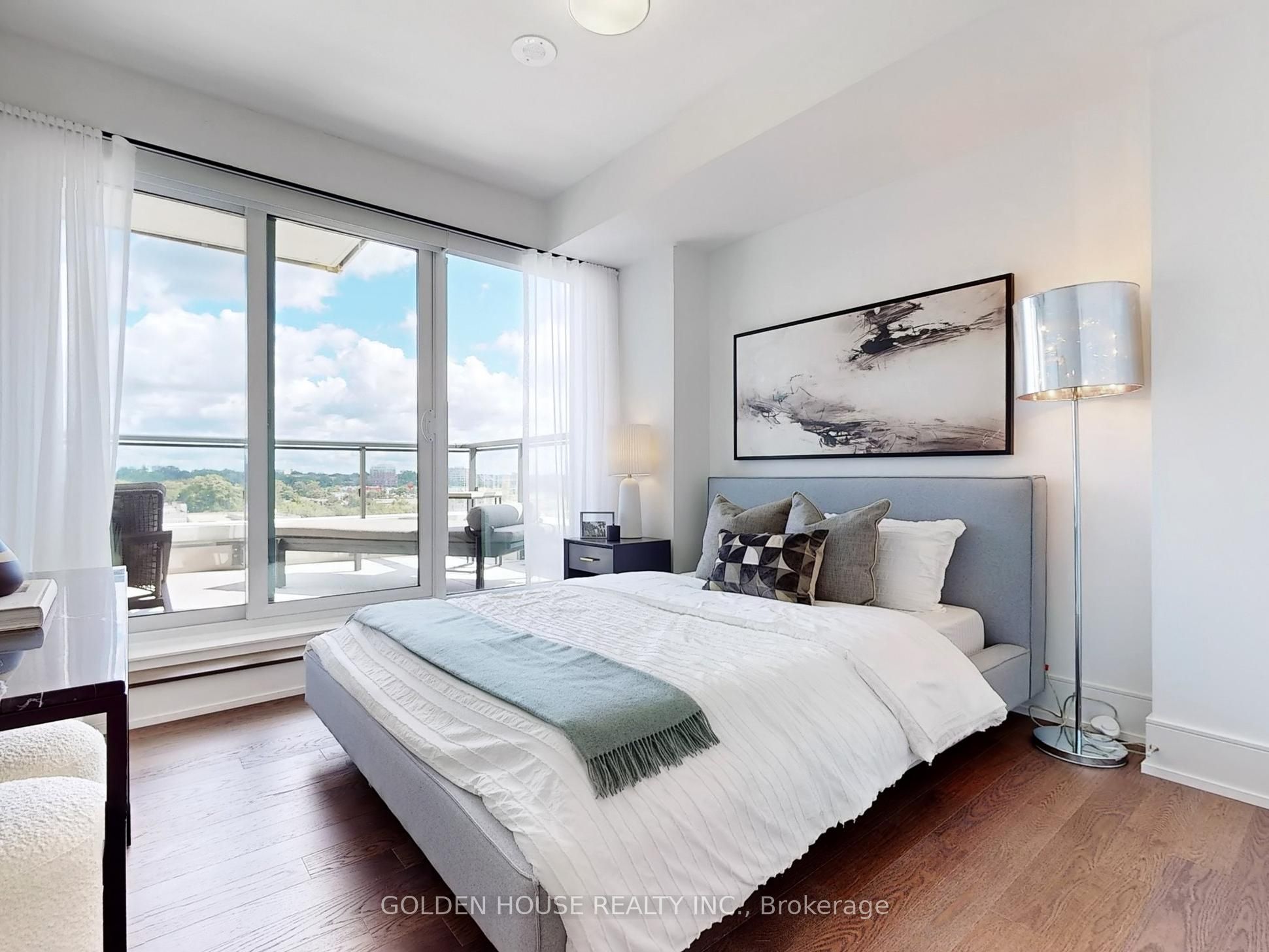 30 Inn On the Park Drive, #903
