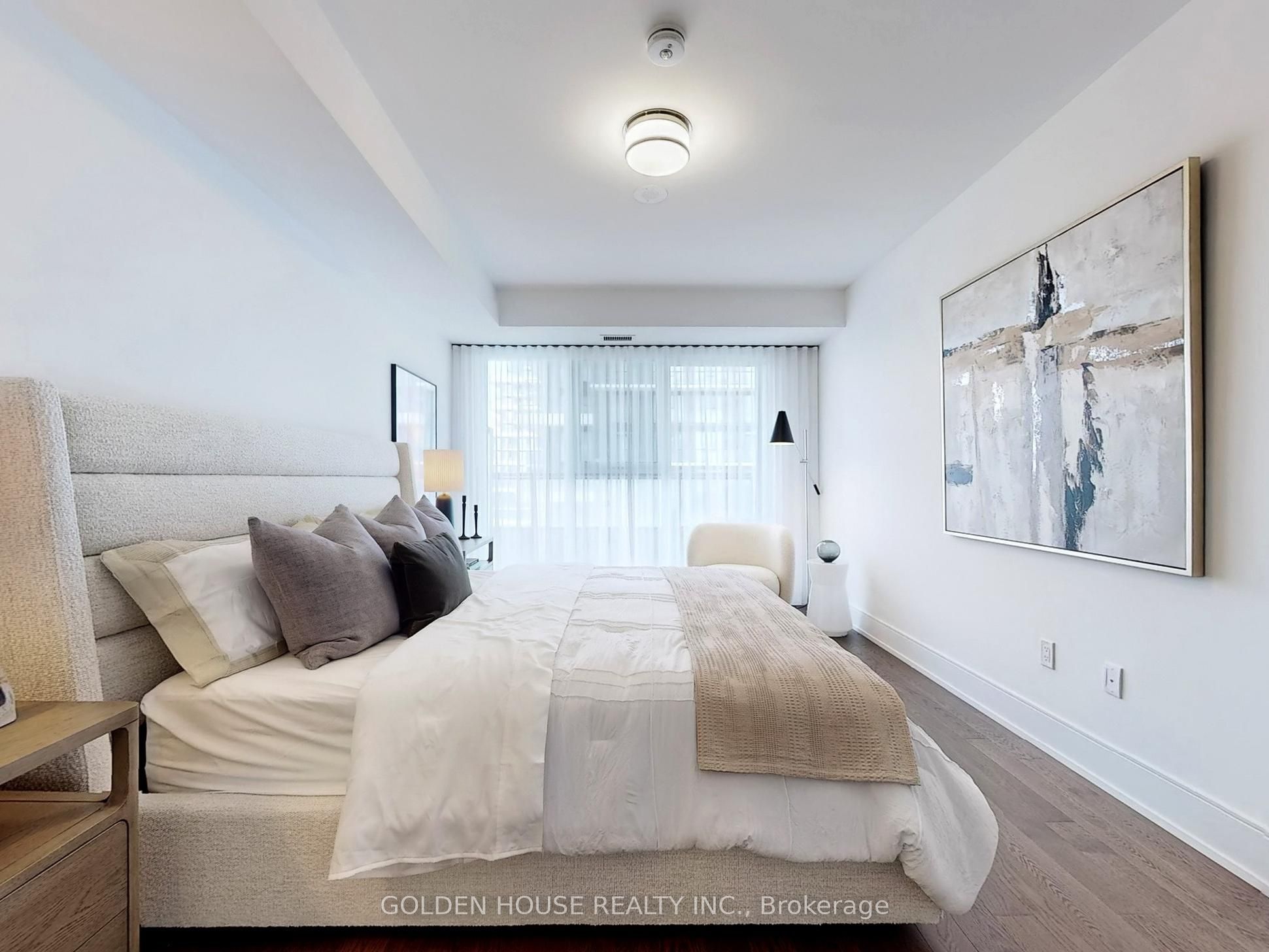 30 Inn On the Park Drive, #903